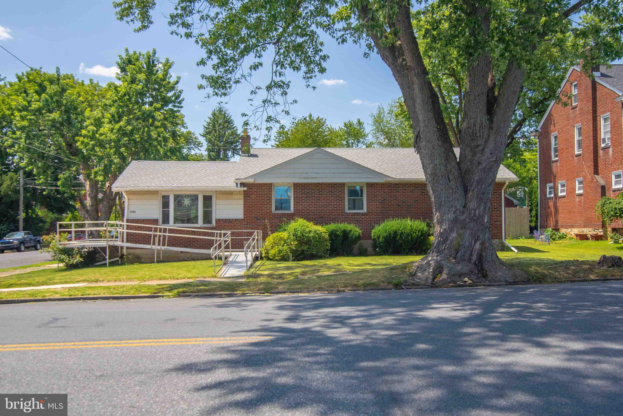 1403 N NEW STREET