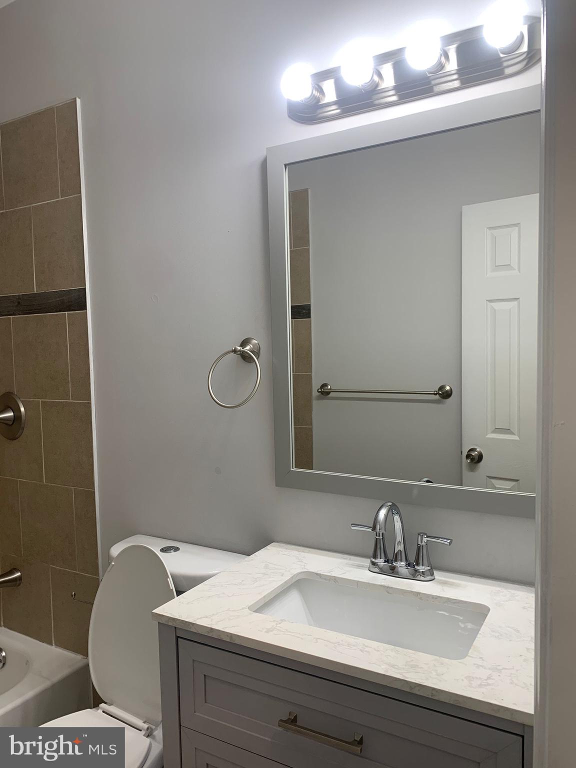 WEST OAK LANE - Residential Lease