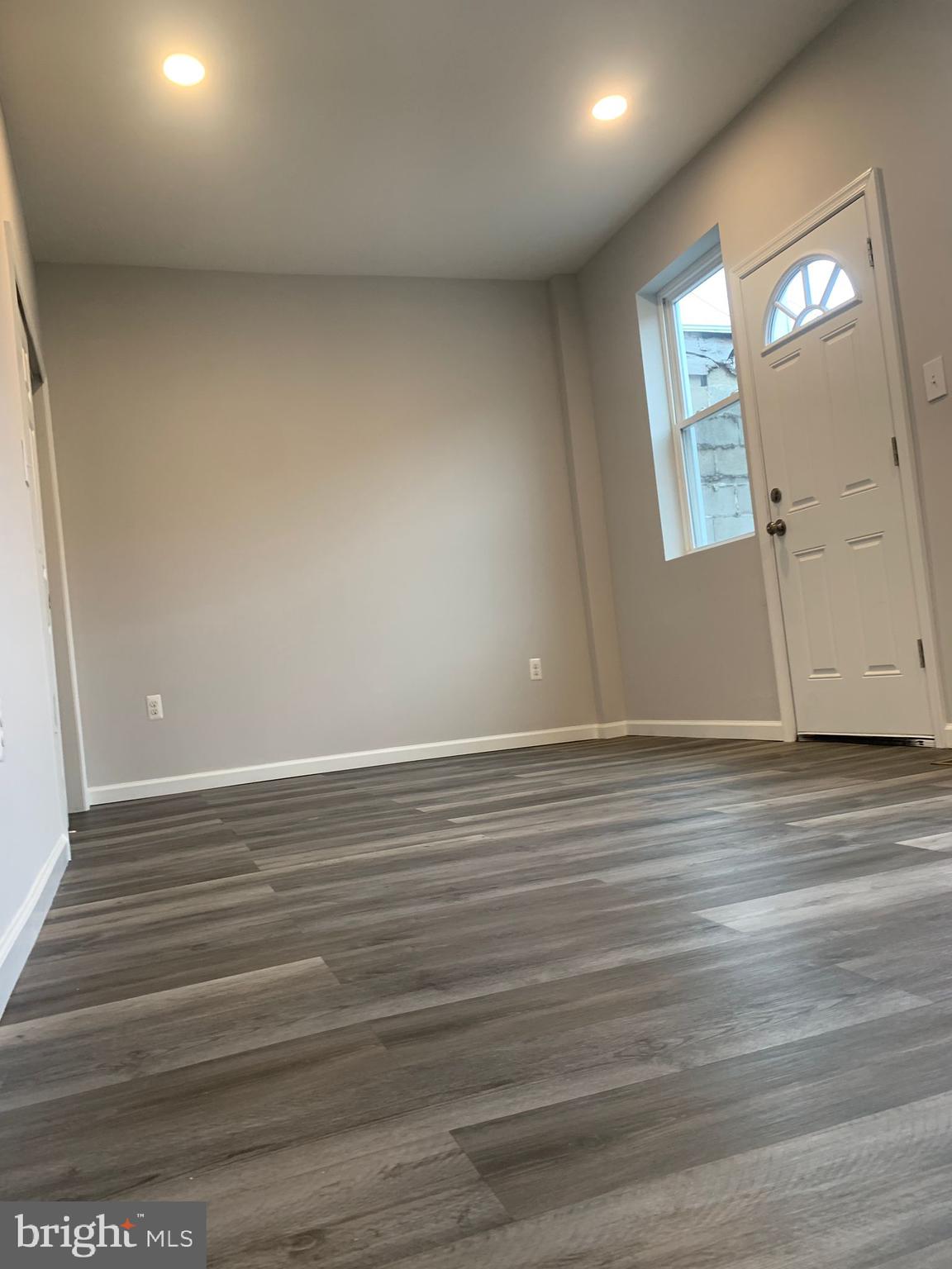 WEST OAK LANE - Residential Lease