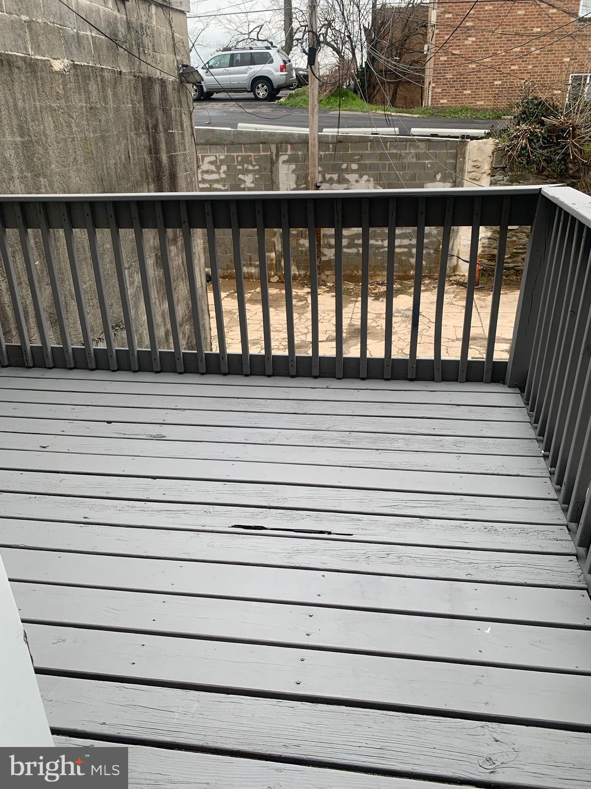 WEST OAK LANE - Residential Lease