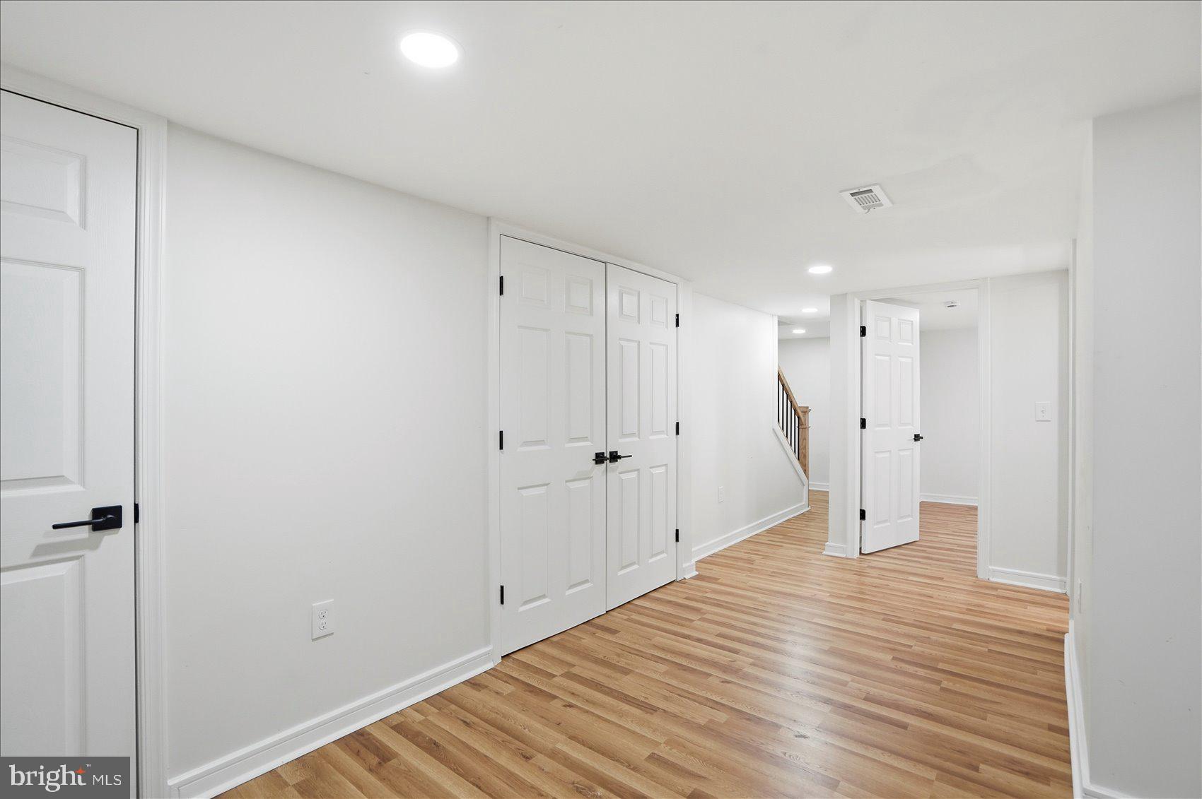 BROOKLYN - Residential