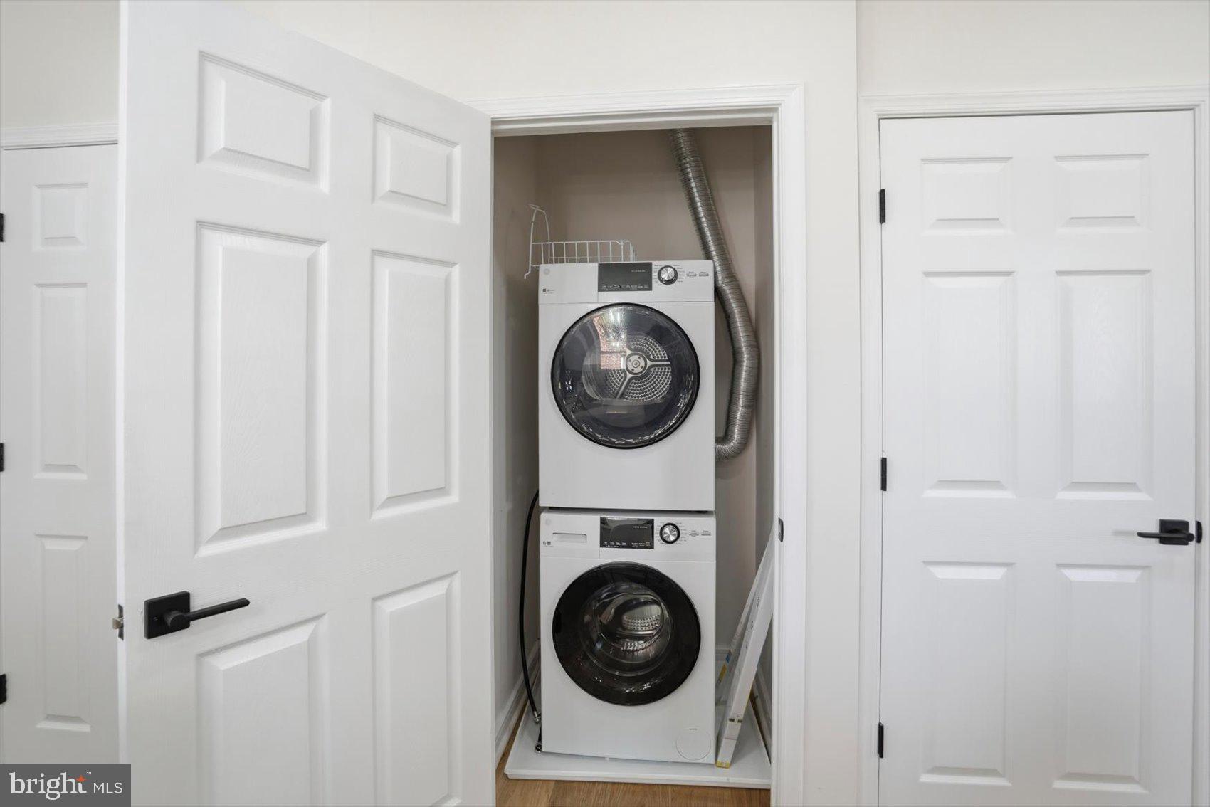 BROOKLYN - Residential