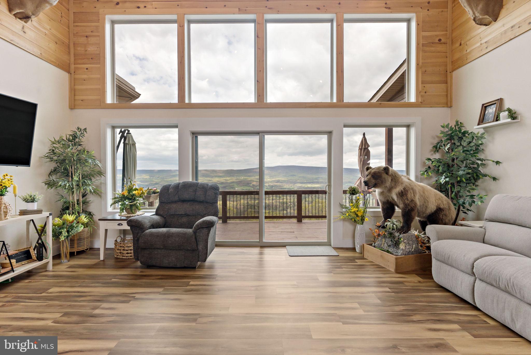 ROUND TOP ESTATES - Residential