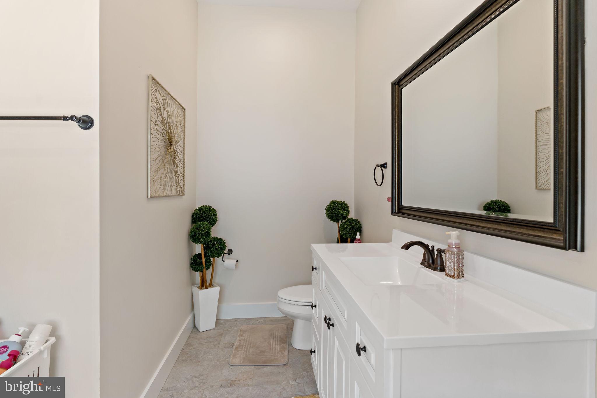 ROUND TOP ESTATES - Residential