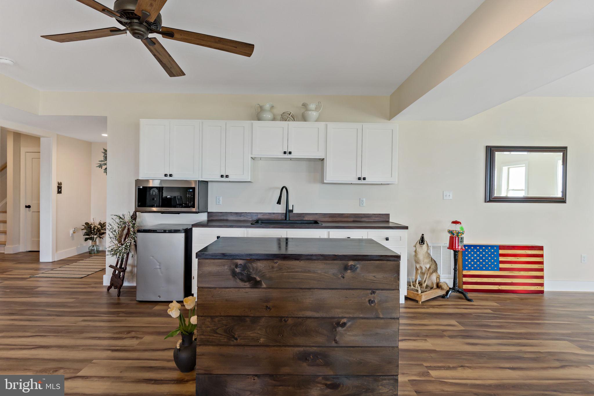 ROUND TOP ESTATES - Residential