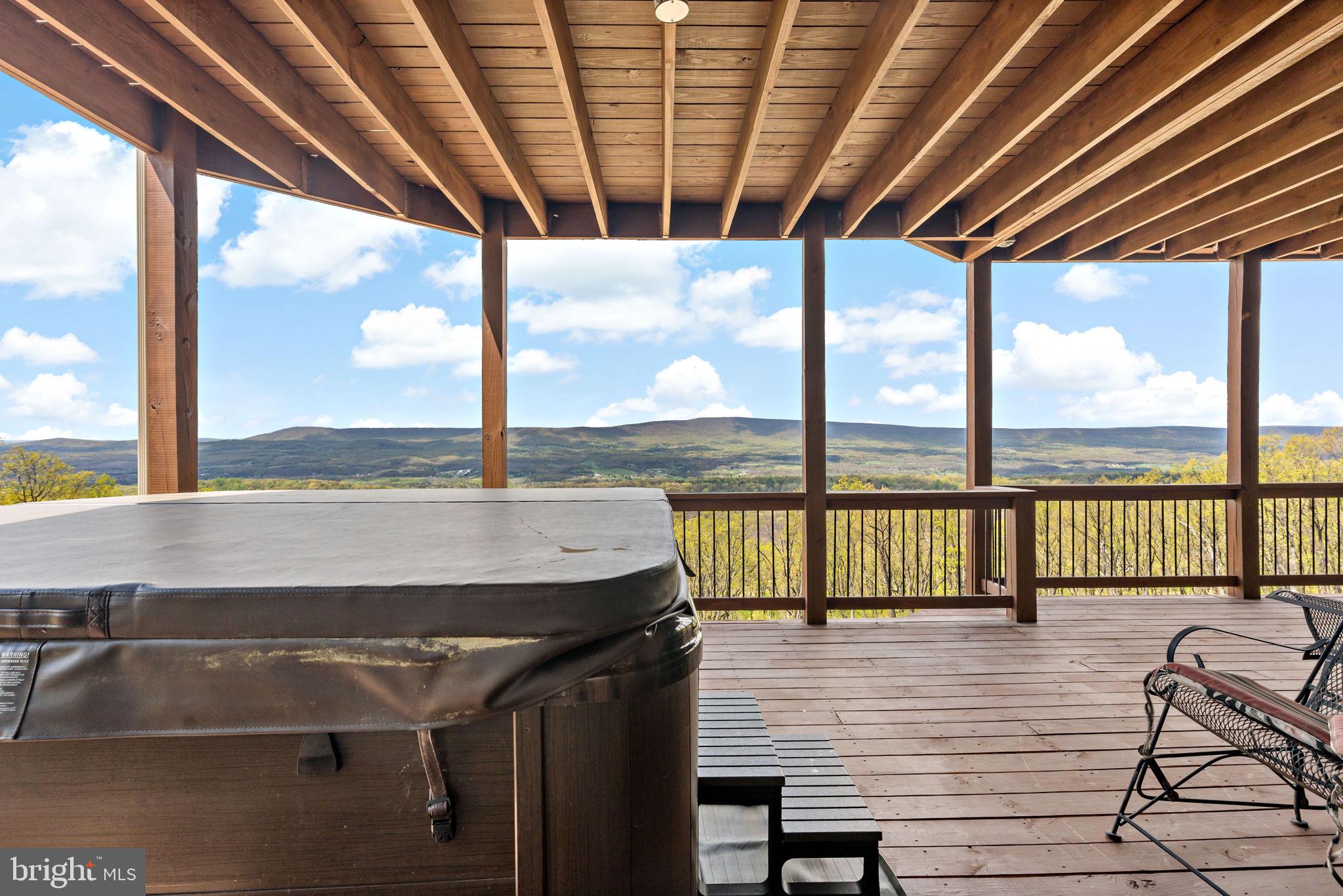 ROUND TOP ESTATES - Residential