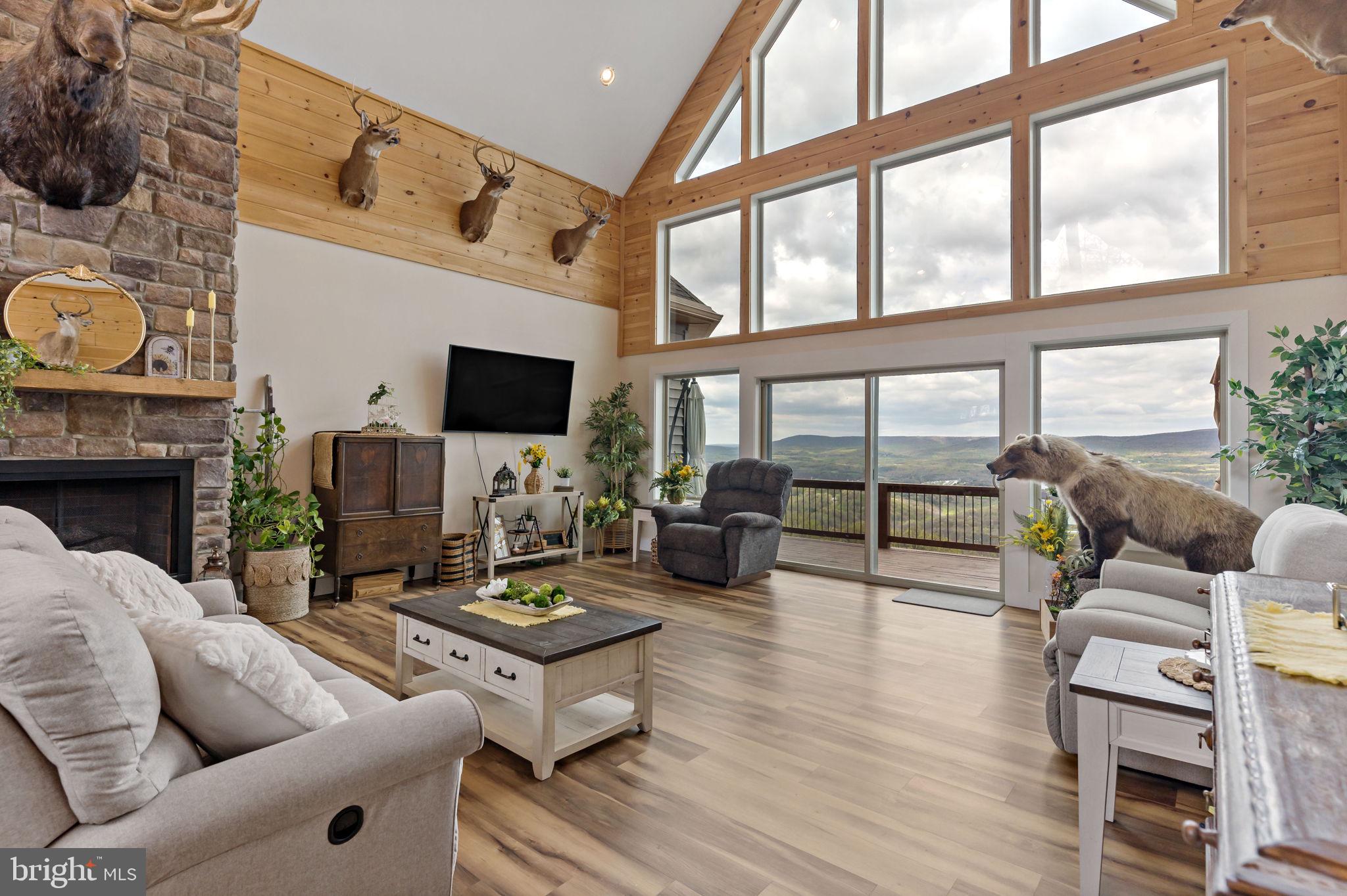 ROUND TOP ESTATES - Residential