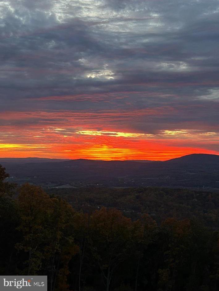 ROUND TOP ESTATES - Residential
