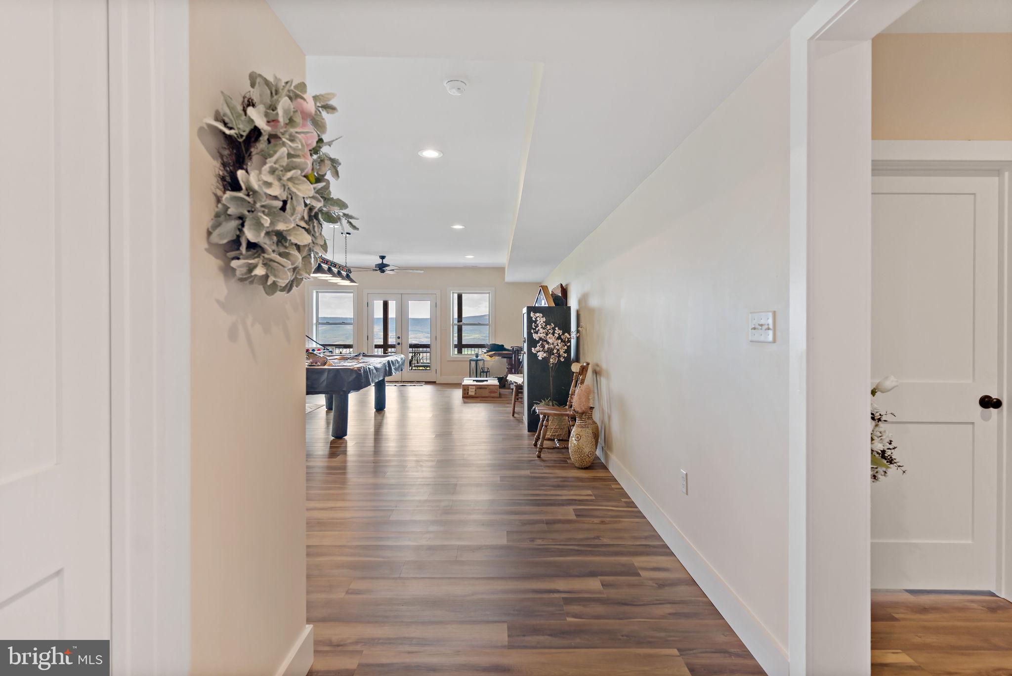 ROUND TOP ESTATES - Residential