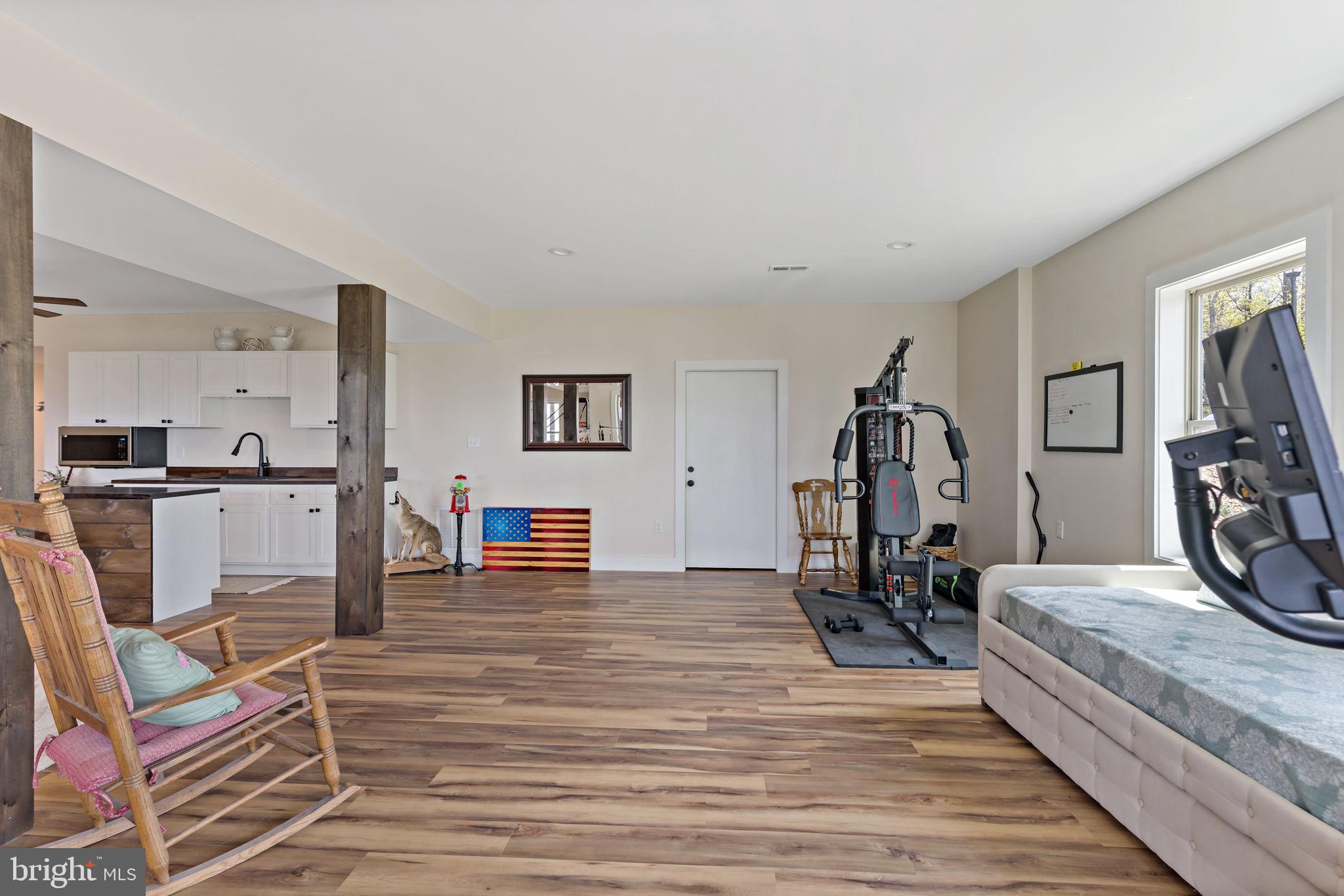 ROUND TOP ESTATES - Residential