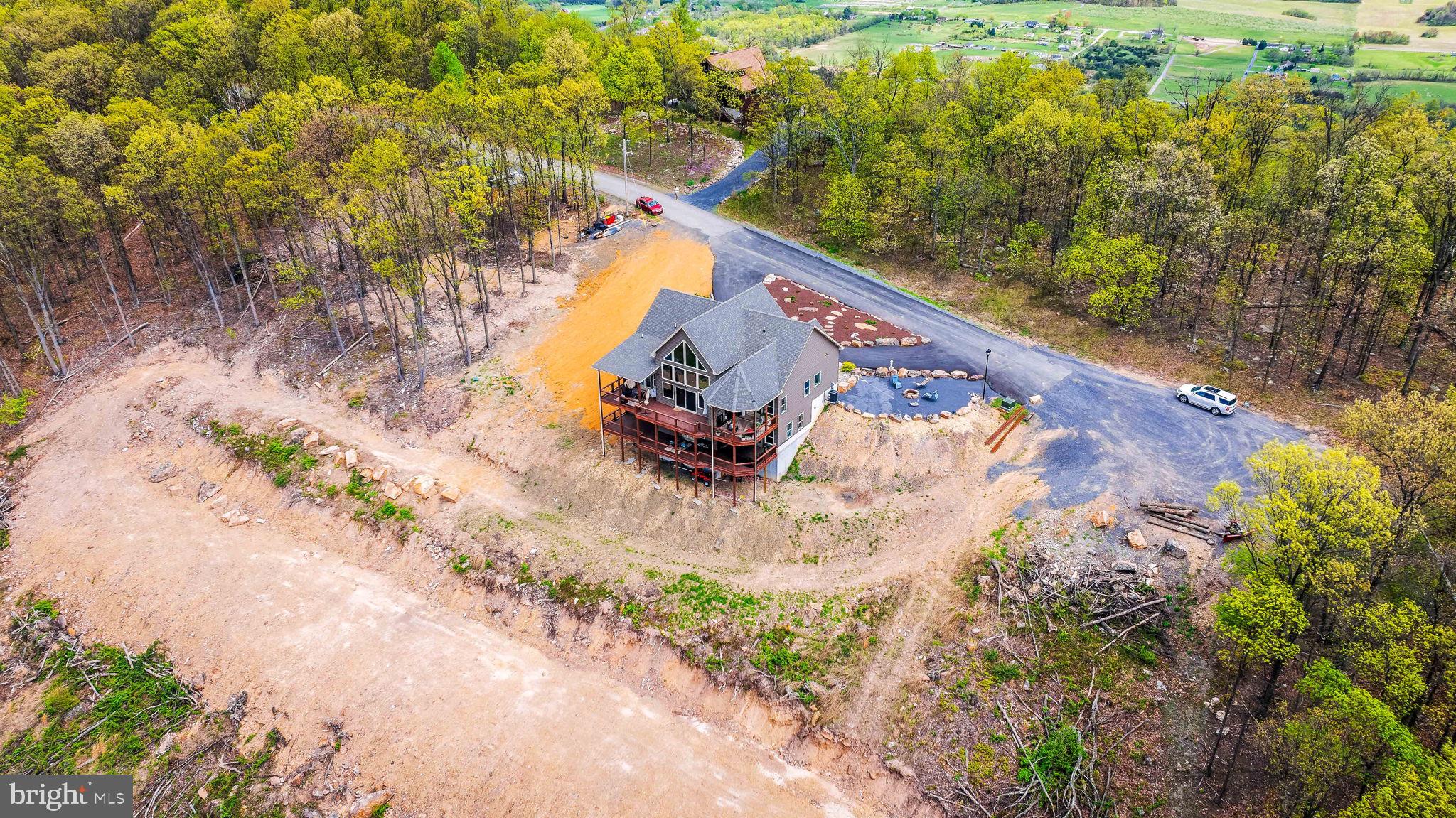 ROUND TOP ESTATES - Residential