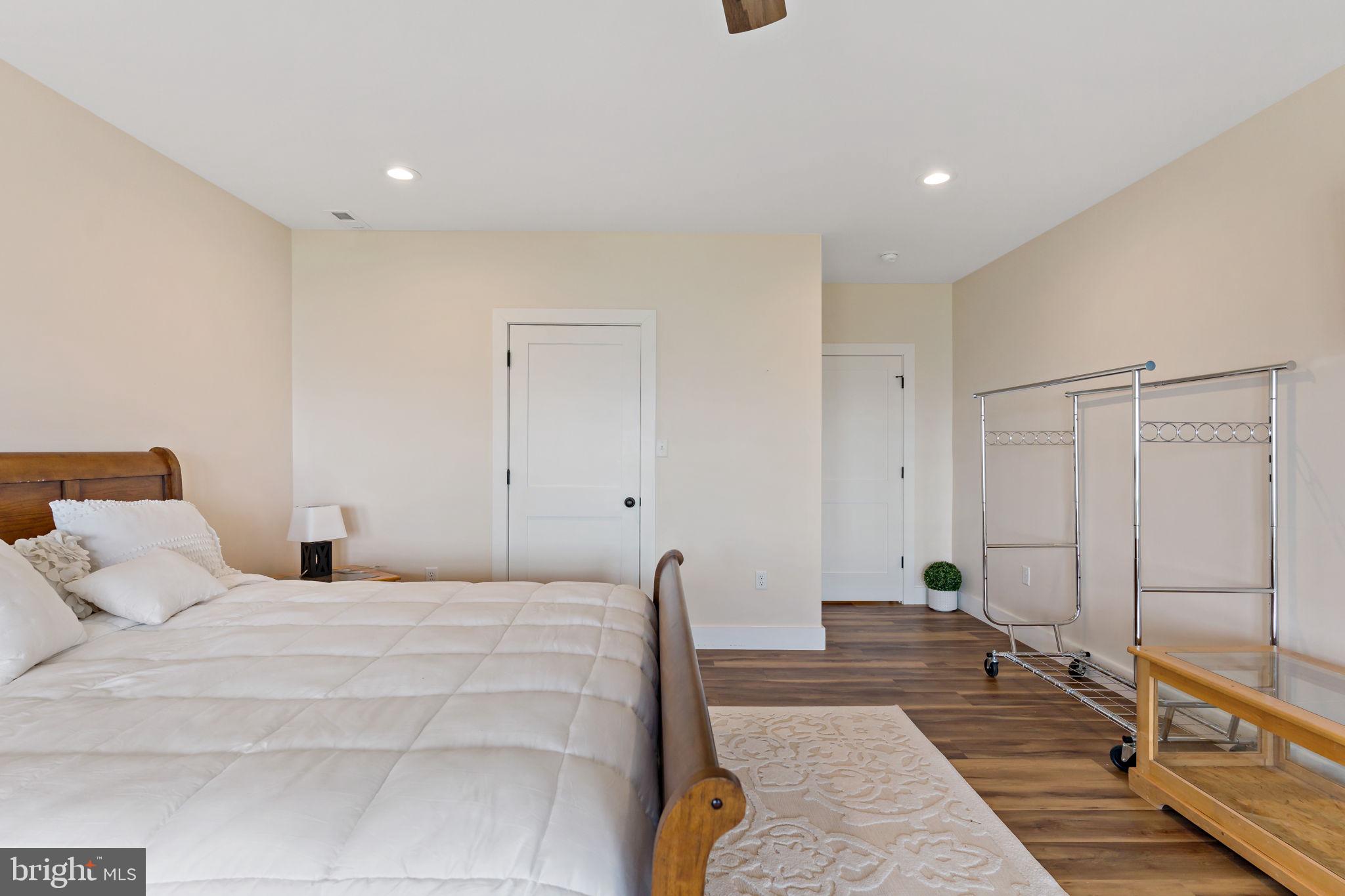 ROUND TOP ESTATES - Residential