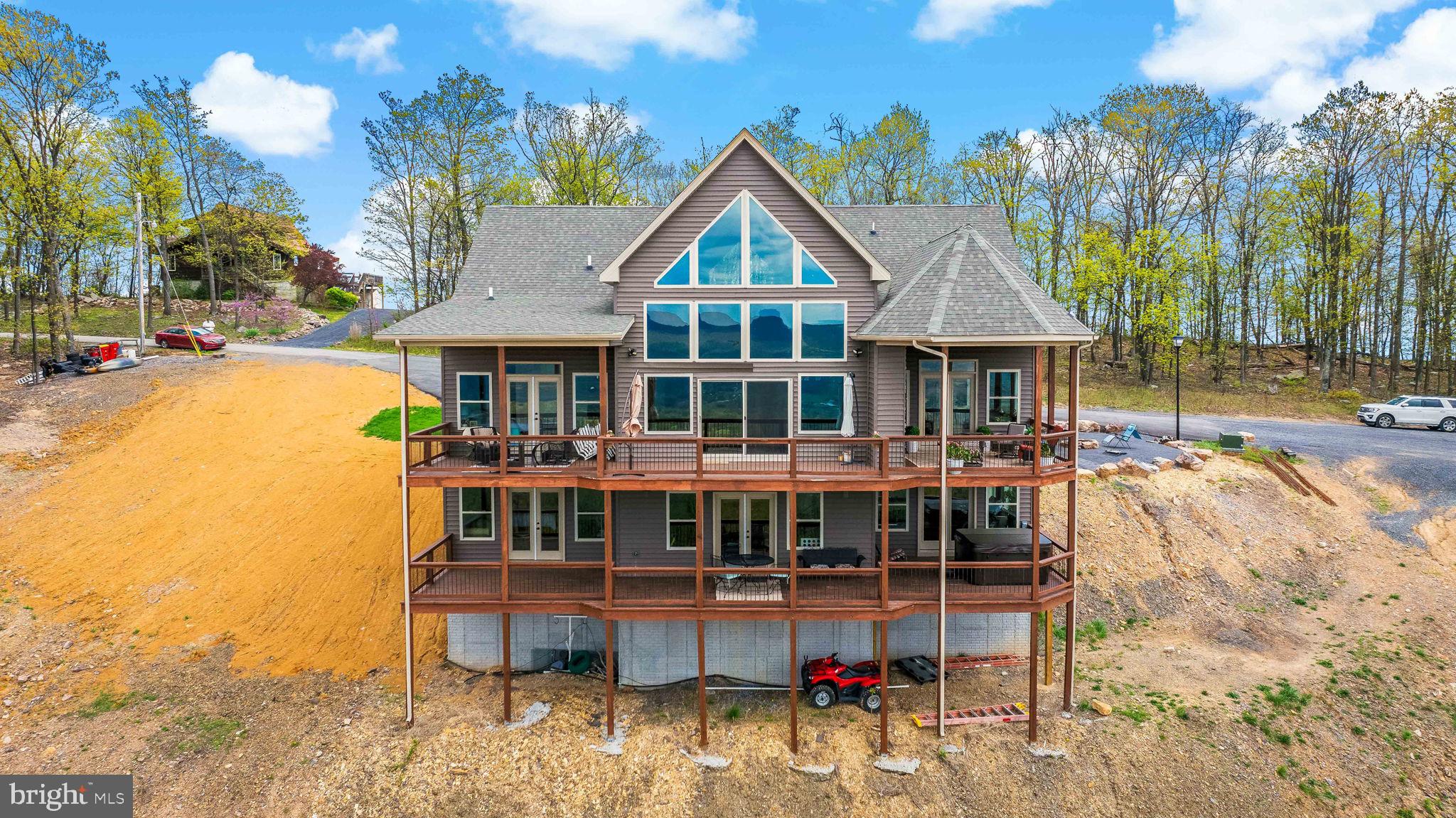 ROUND TOP ESTATES - Residential