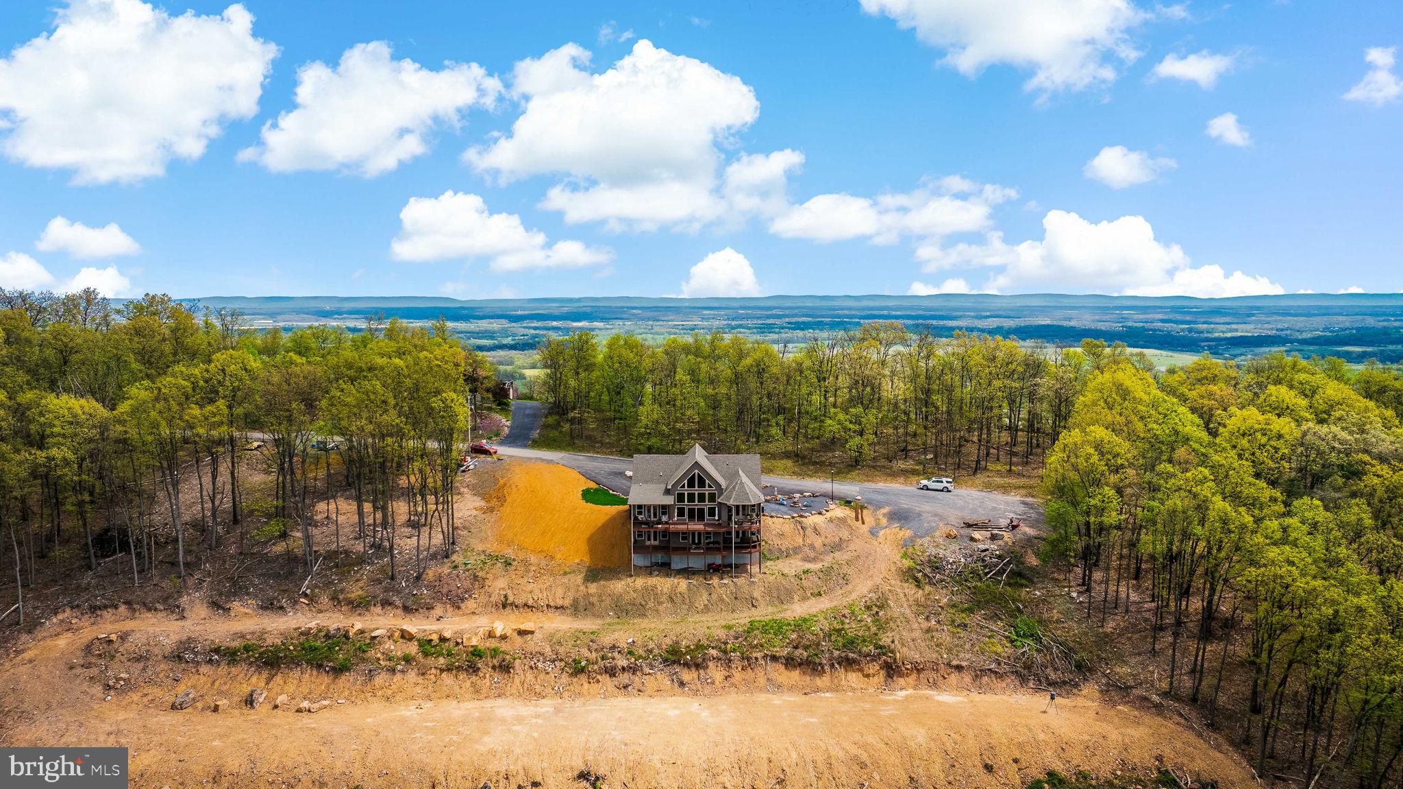 ROUND TOP ESTATES - Residential