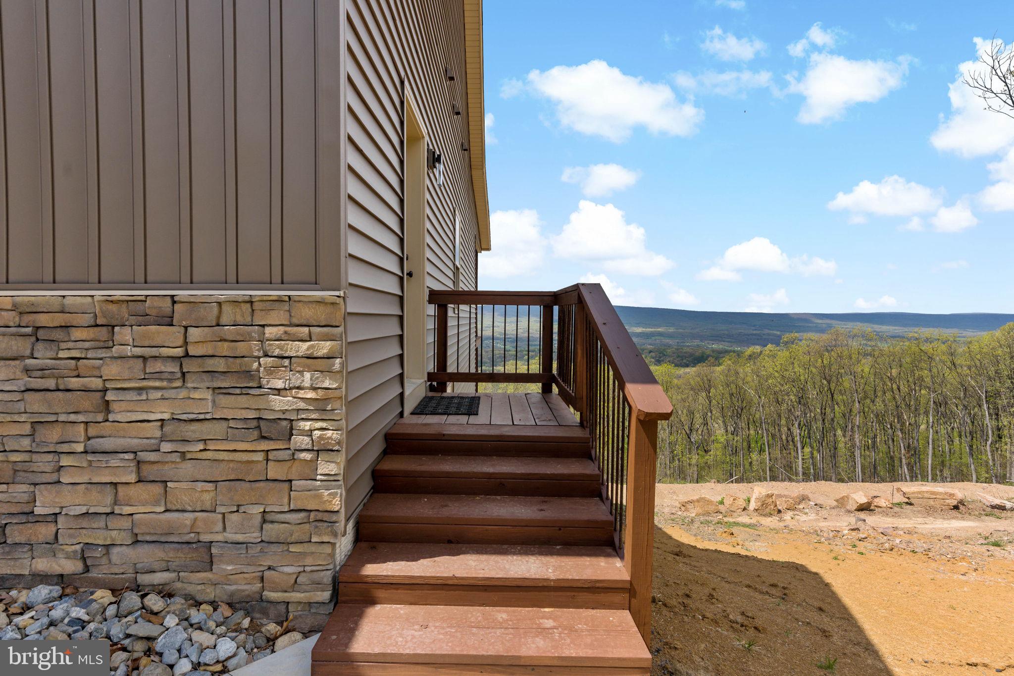 ROUND TOP ESTATES - Residential