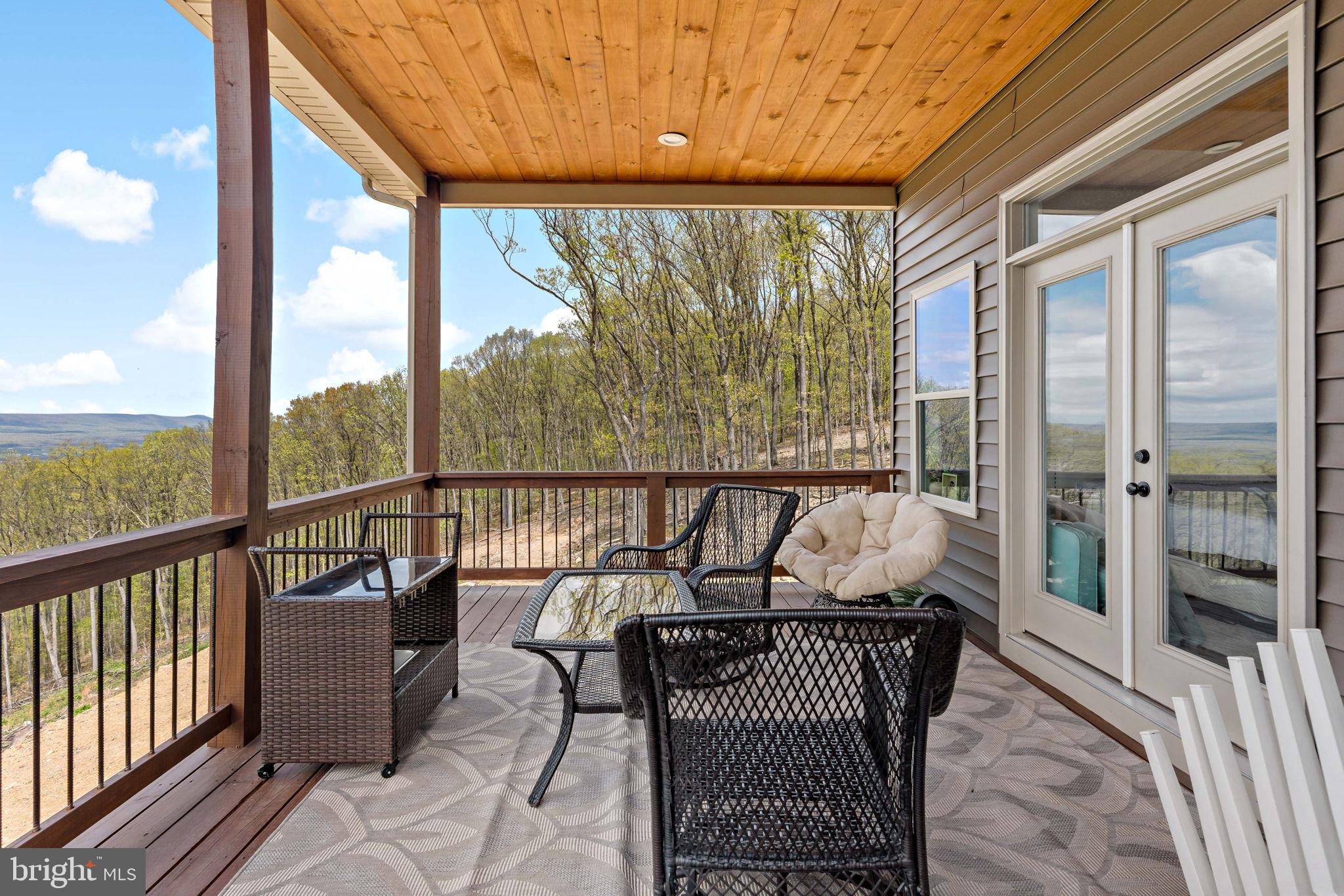 ROUND TOP ESTATES - Residential