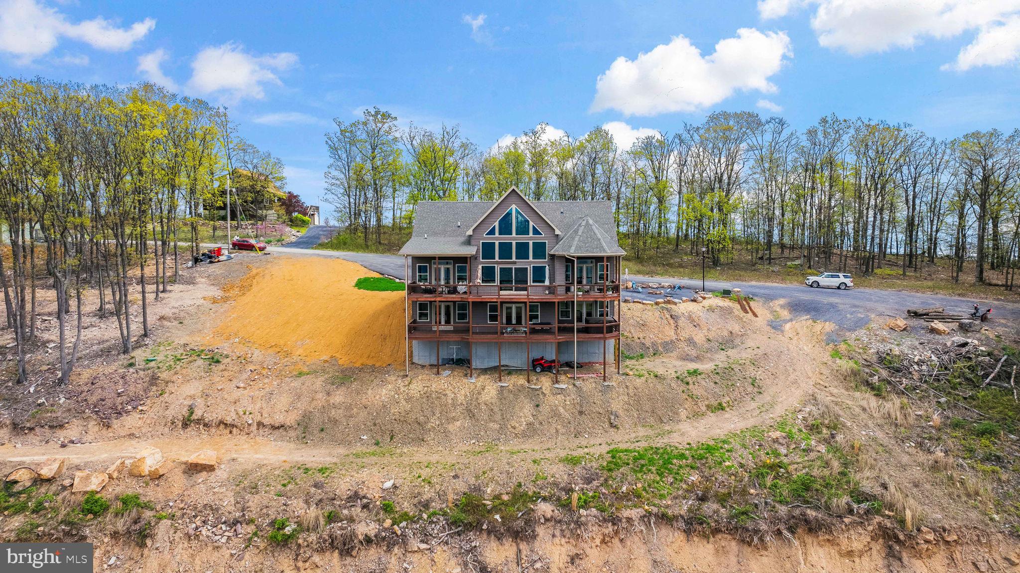 ROUND TOP ESTATES - Residential