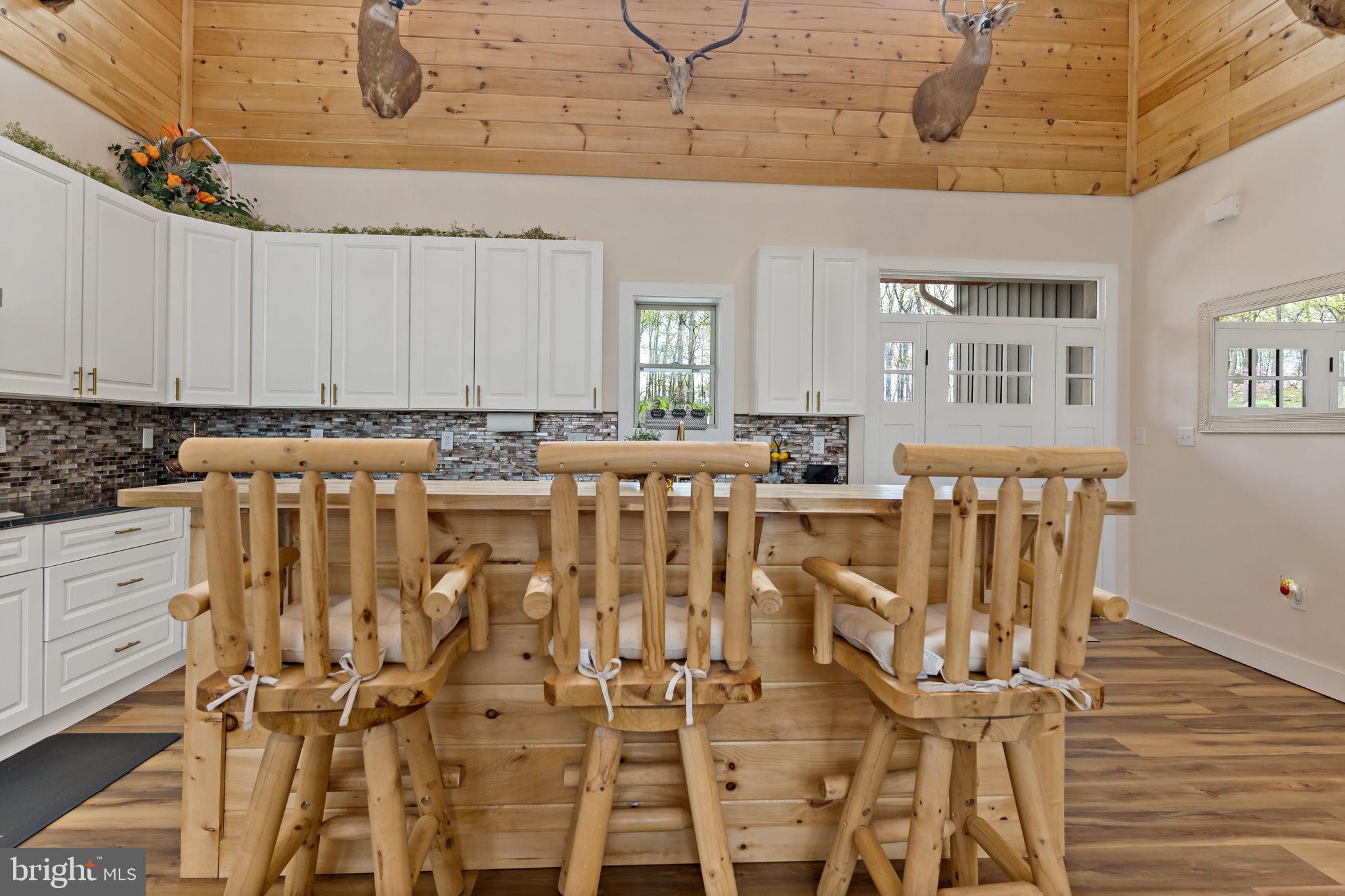 ROUND TOP ESTATES - Residential