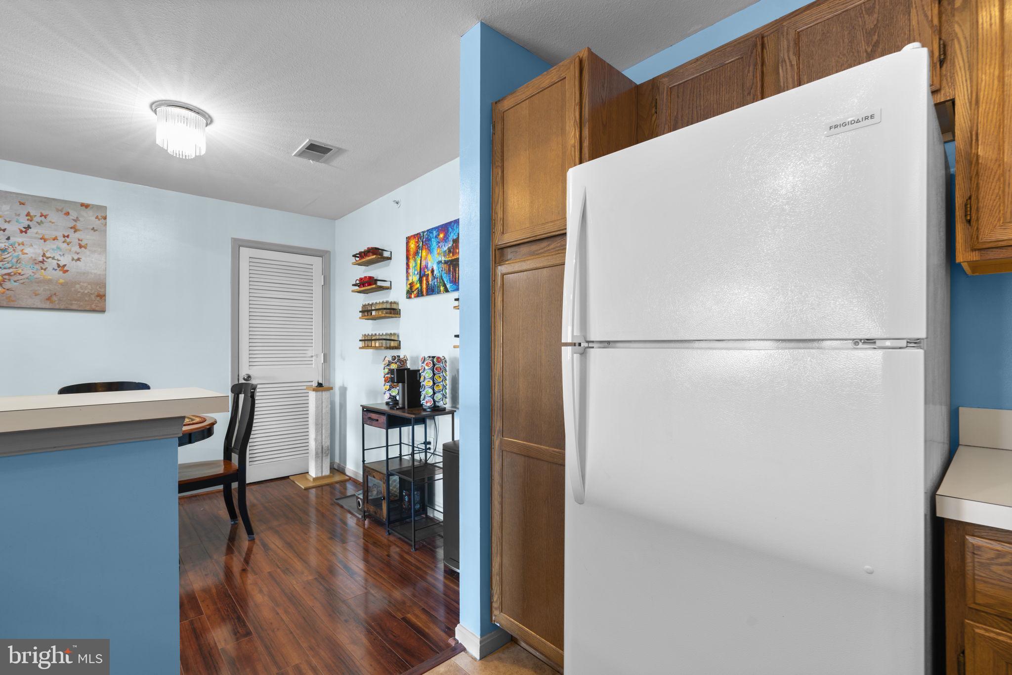 SILVERBROOK WOOD - Residential