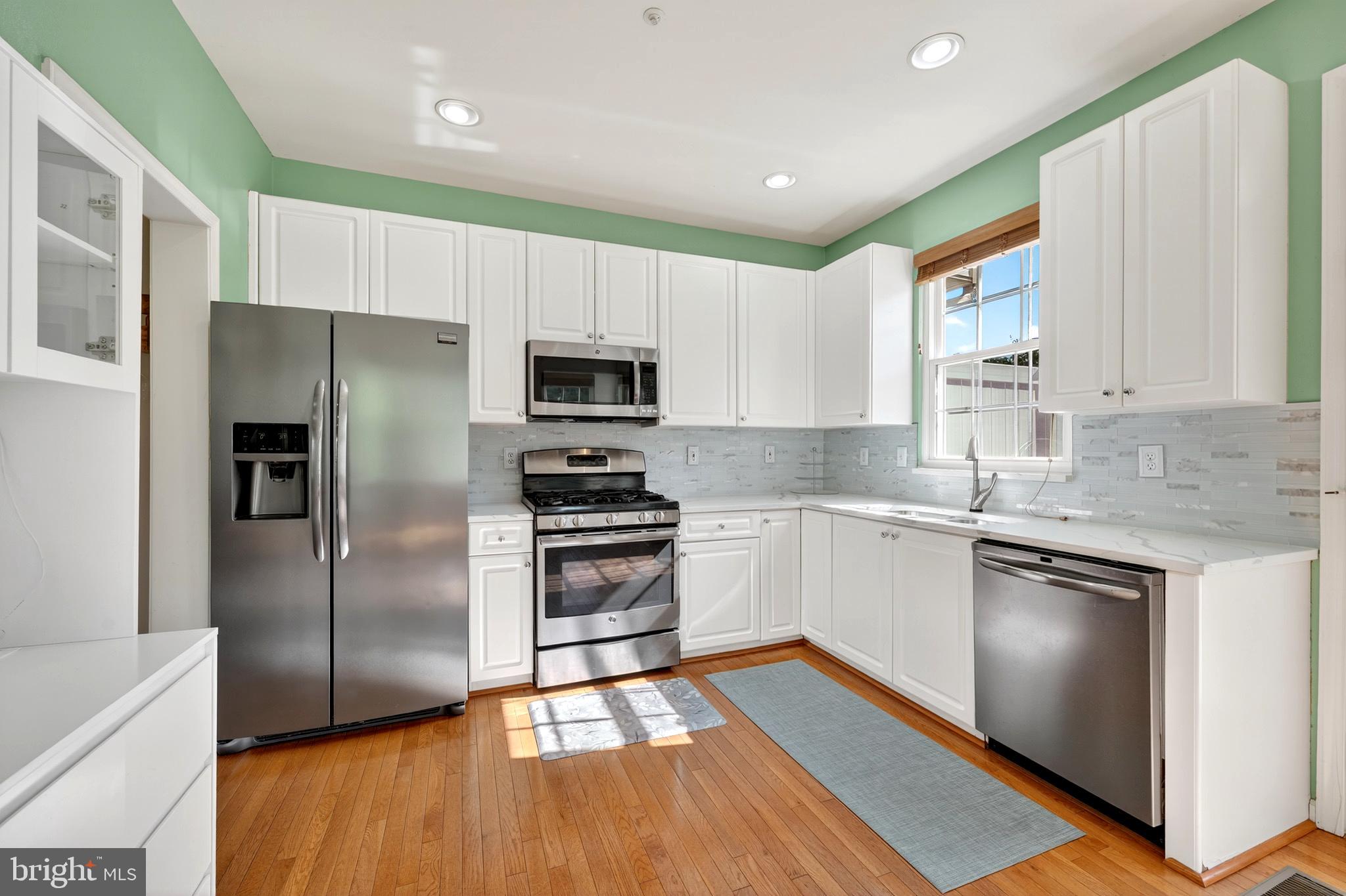 PERRYWOOD - Residential