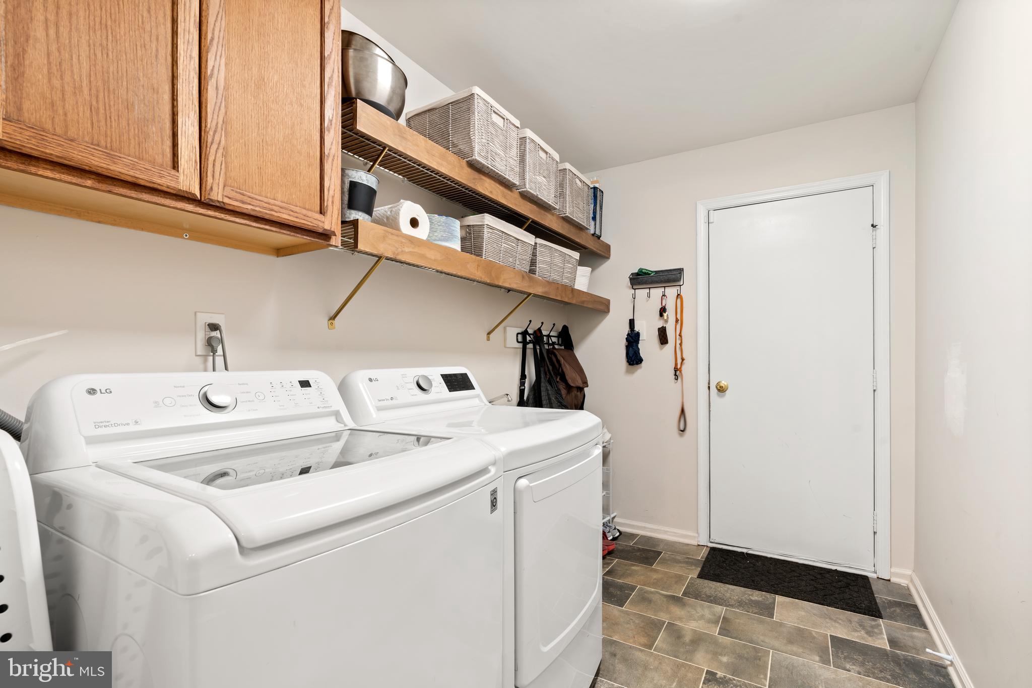 GWYNEDD HUNT - Residential