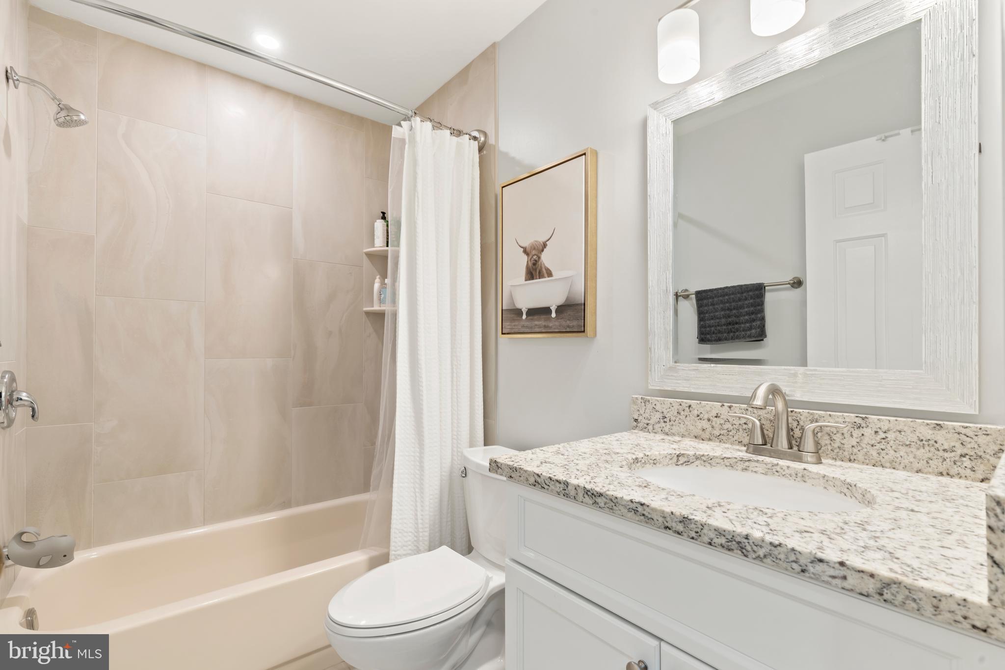 GWYNEDD HUNT - Residential