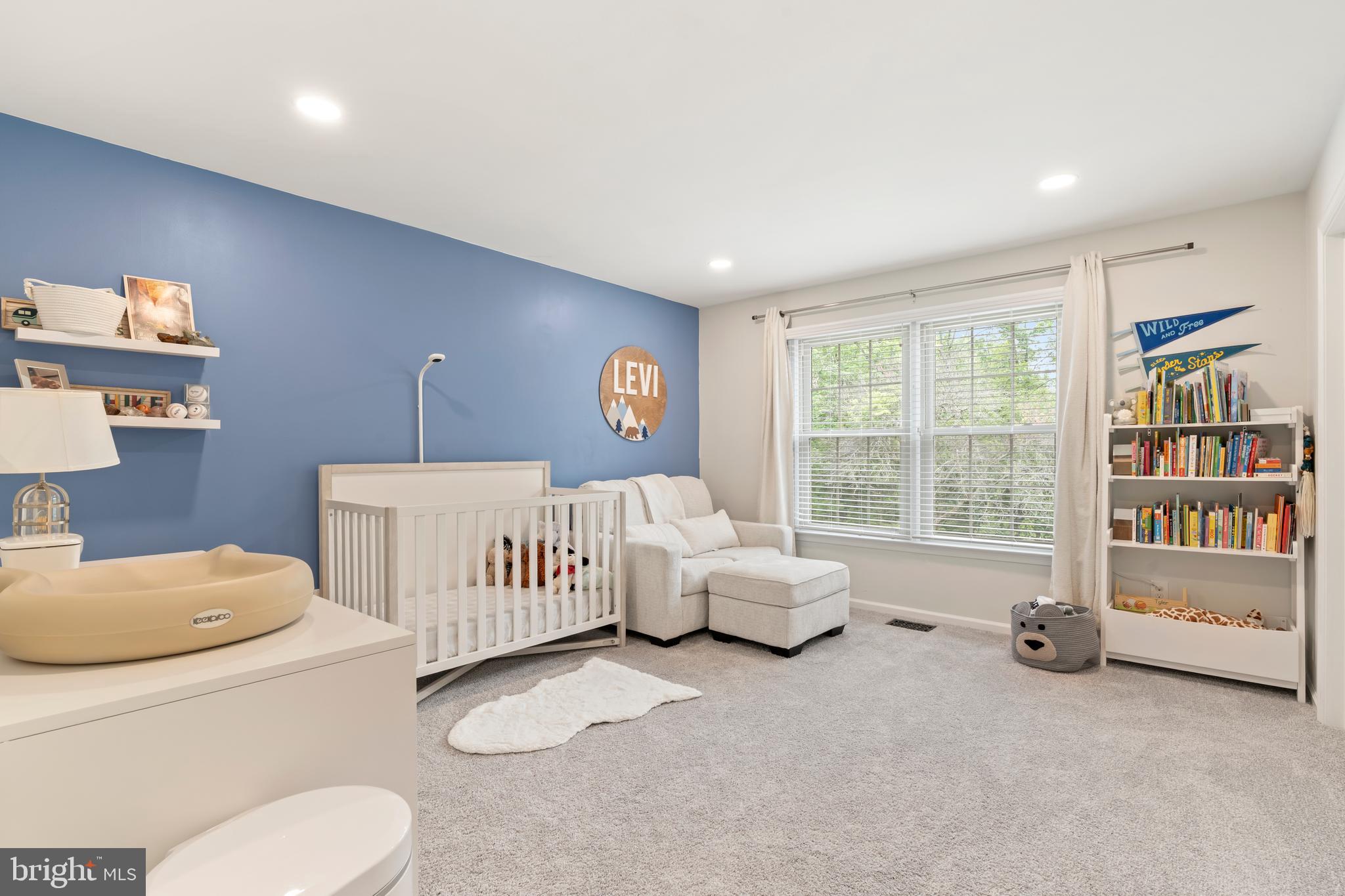 GWYNEDD HUNT - Residential