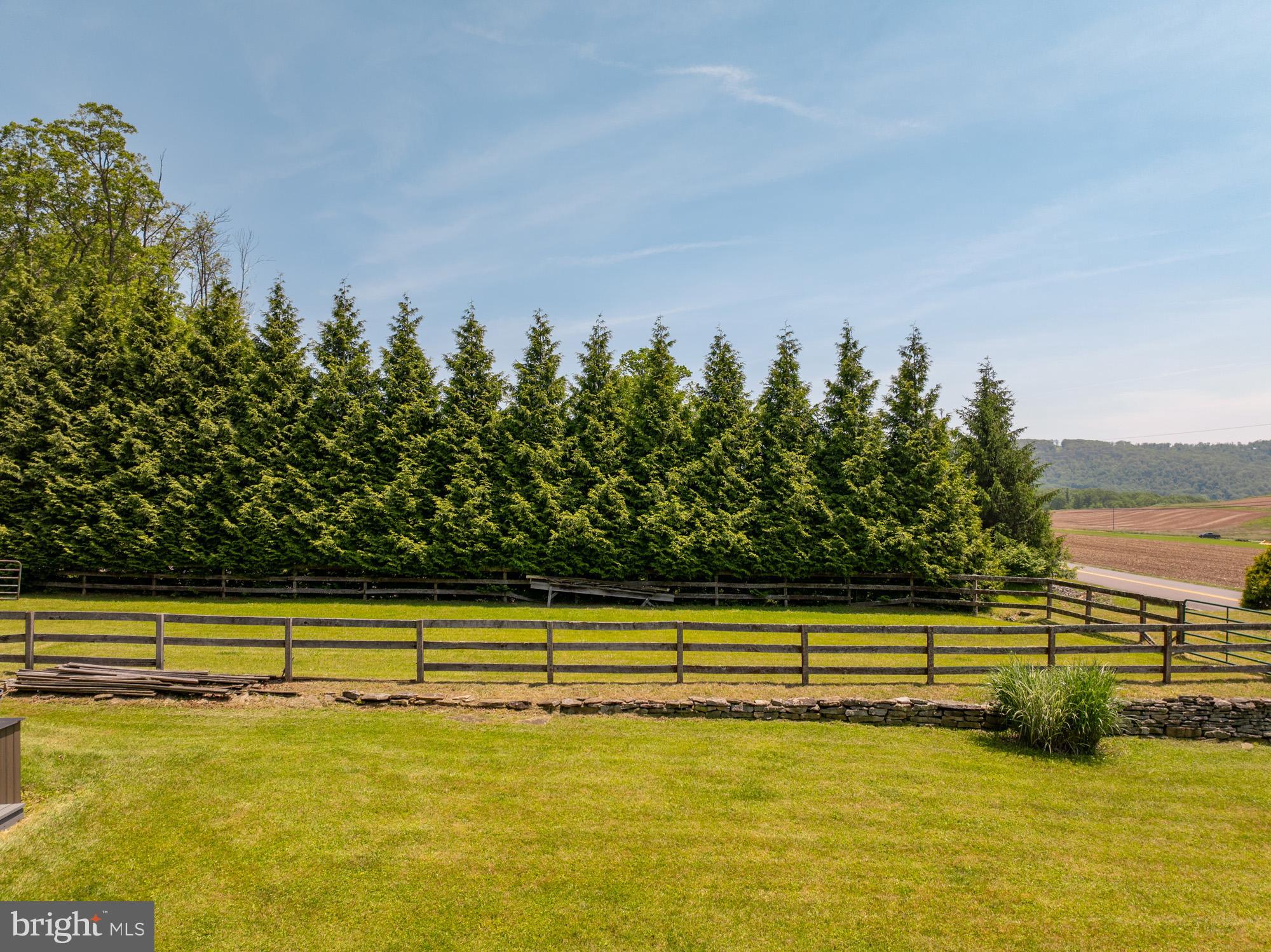 SANG RUN RD - Residential