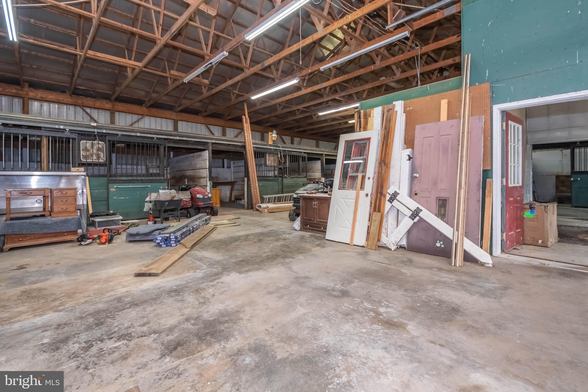 SANG RUN RD - Residential