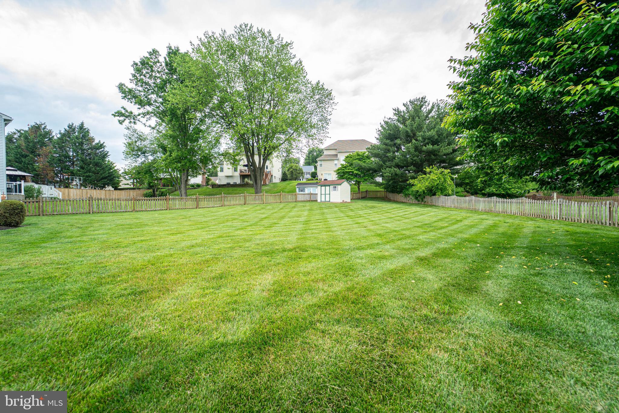 FOREST LAKES - Residential