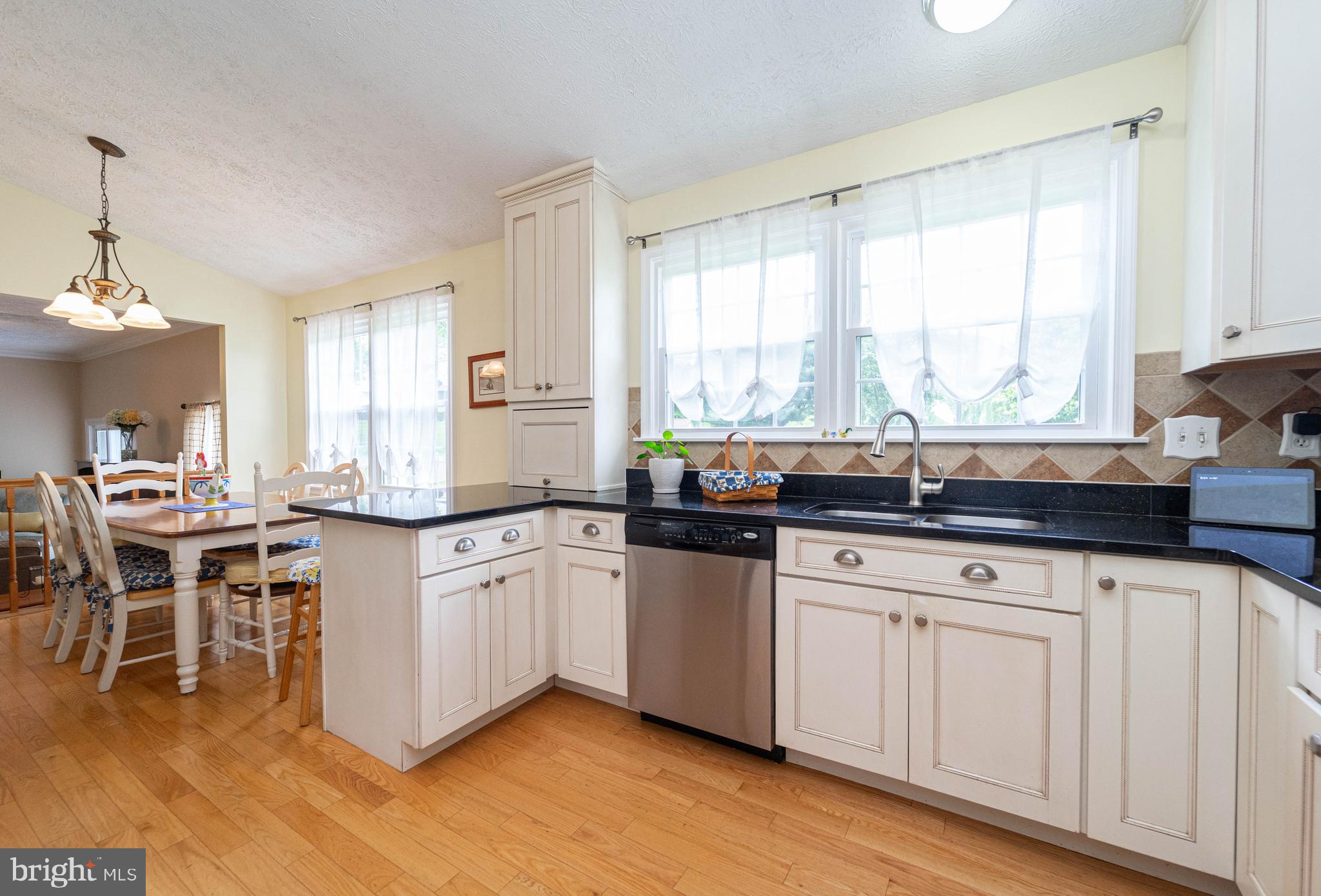 FOREST LAKES - Residential