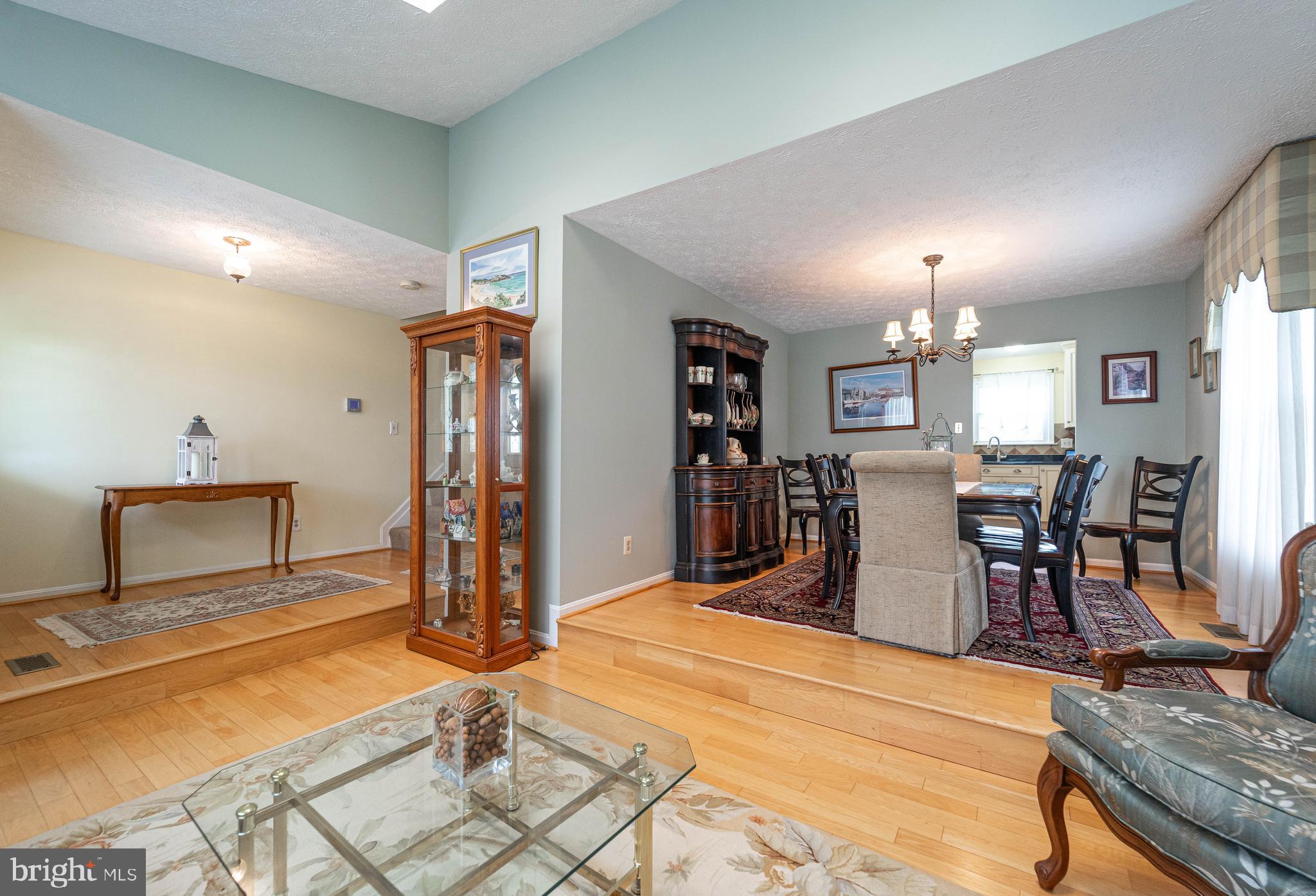 FOREST LAKES - Residential