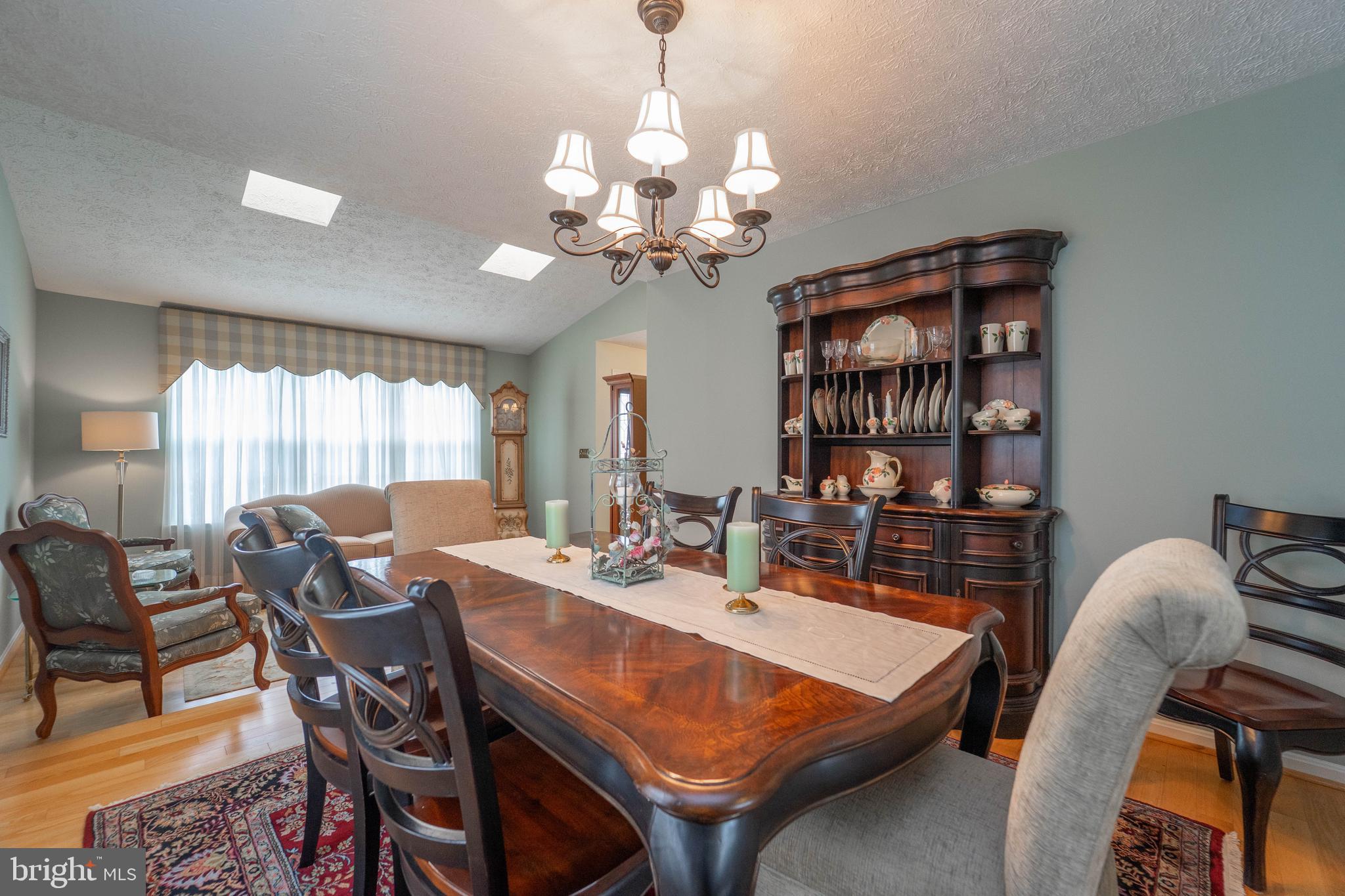 FOREST LAKES - Residential