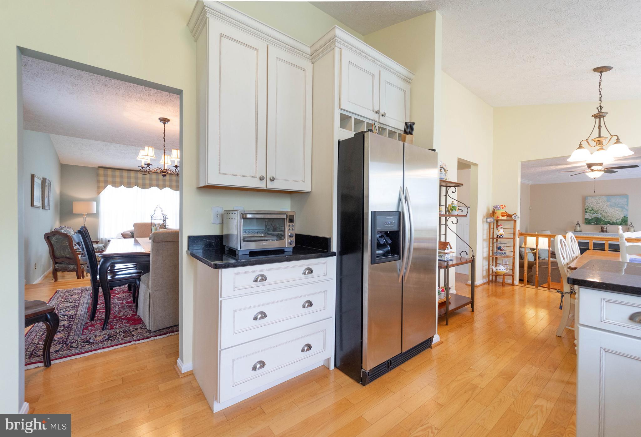 FOREST LAKES - Residential