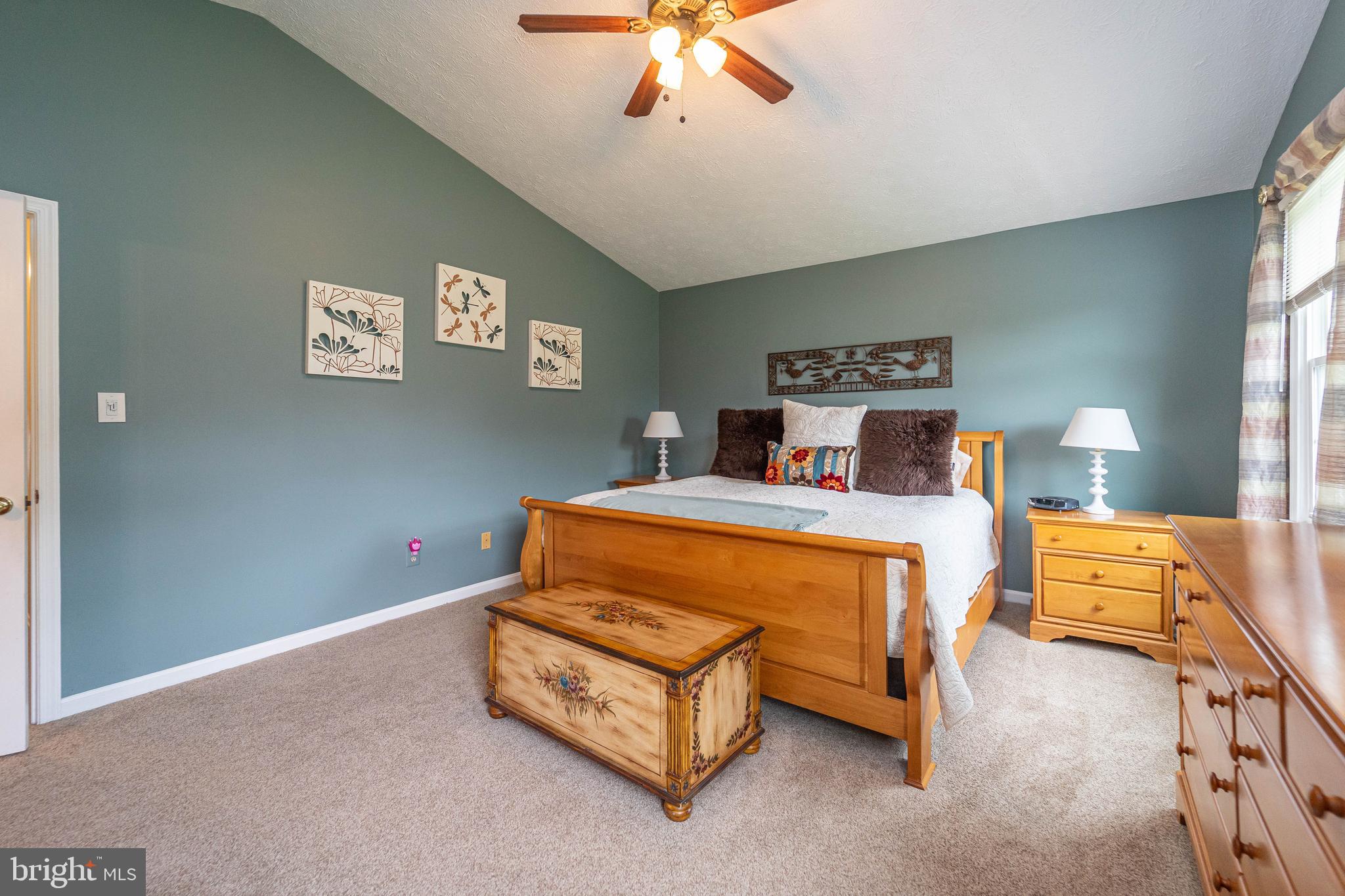 FOREST LAKES - Residential