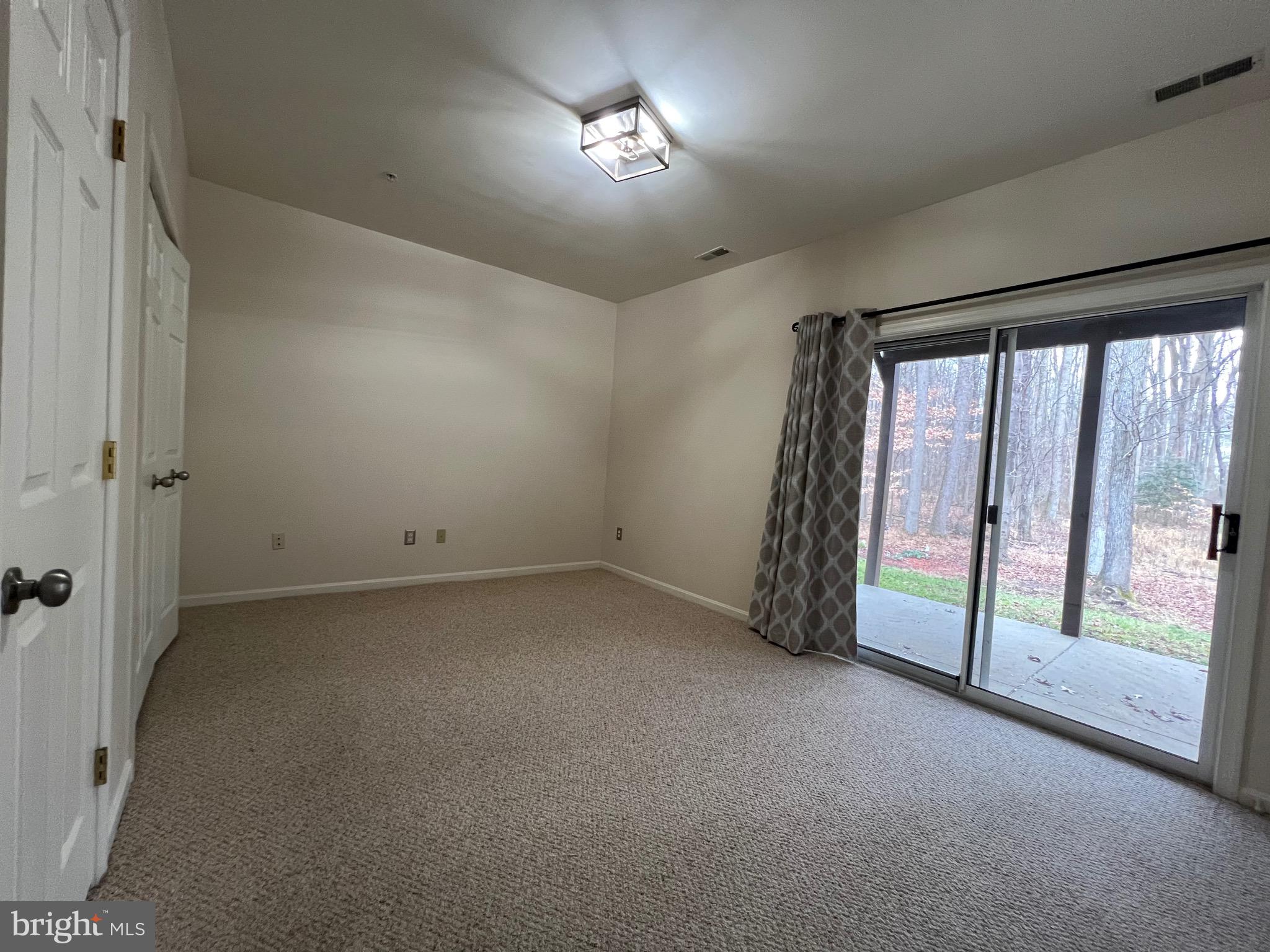 PINEY ORCHARD - Residential Lease