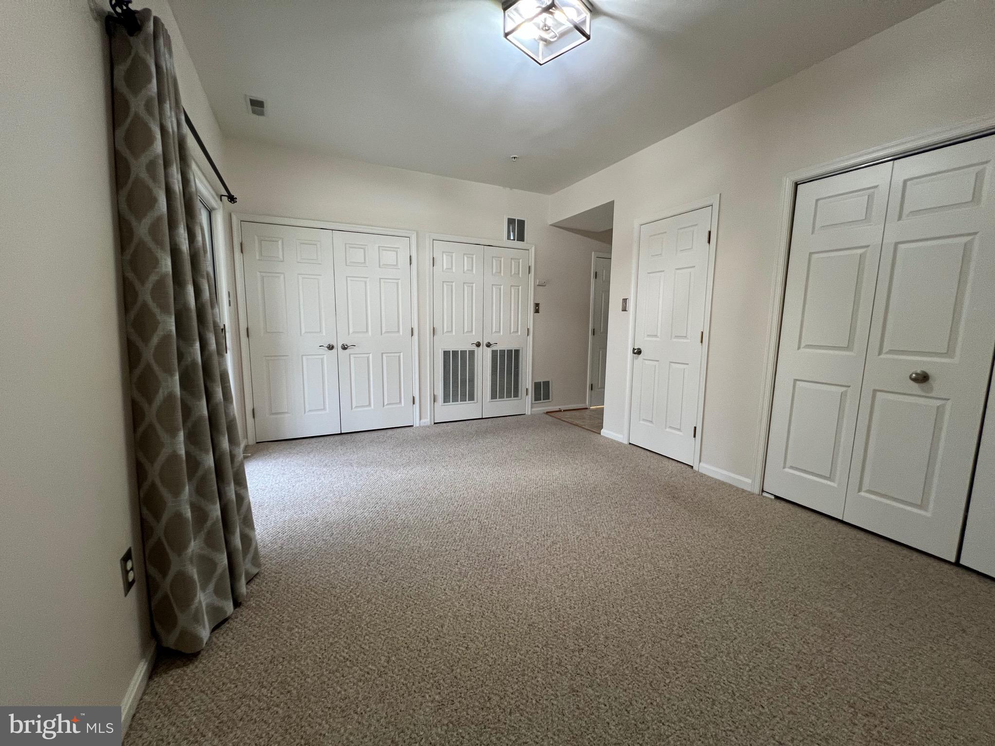 PINEY ORCHARD - Residential Lease