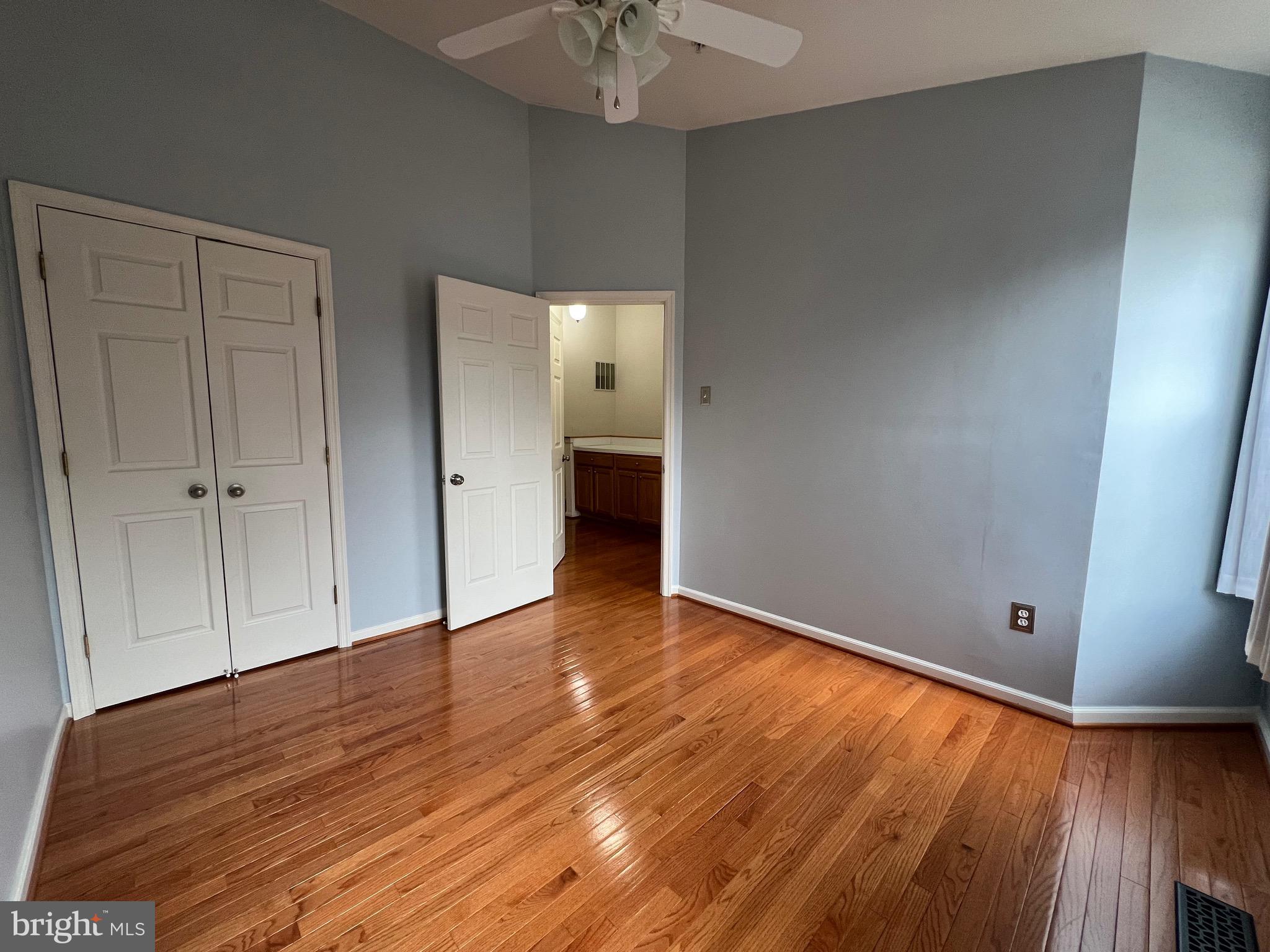 PINEY ORCHARD - Residential Lease