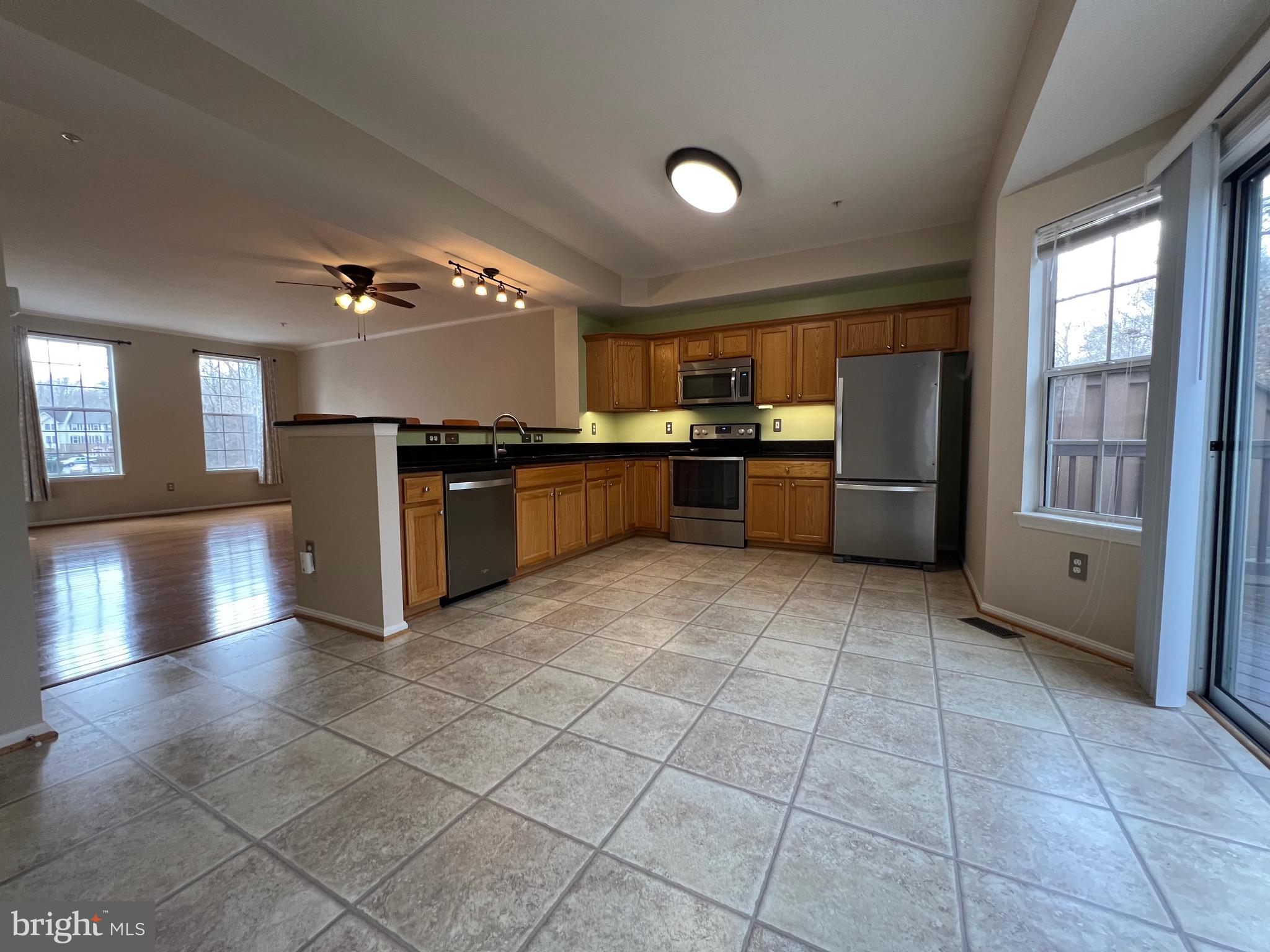 PINEY ORCHARD - Residential Lease