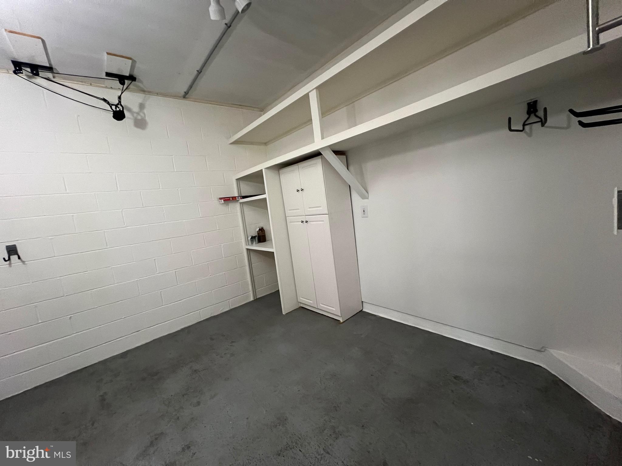 PINEY ORCHARD - Residential Lease