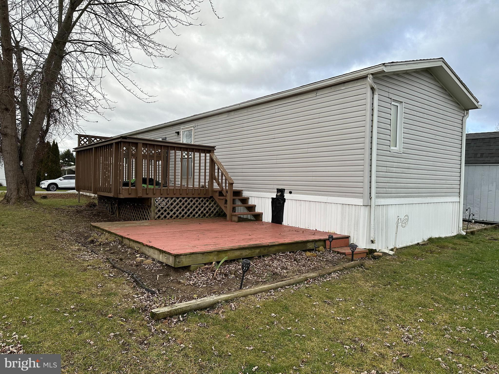 COLONIAL ESTATES - Residential