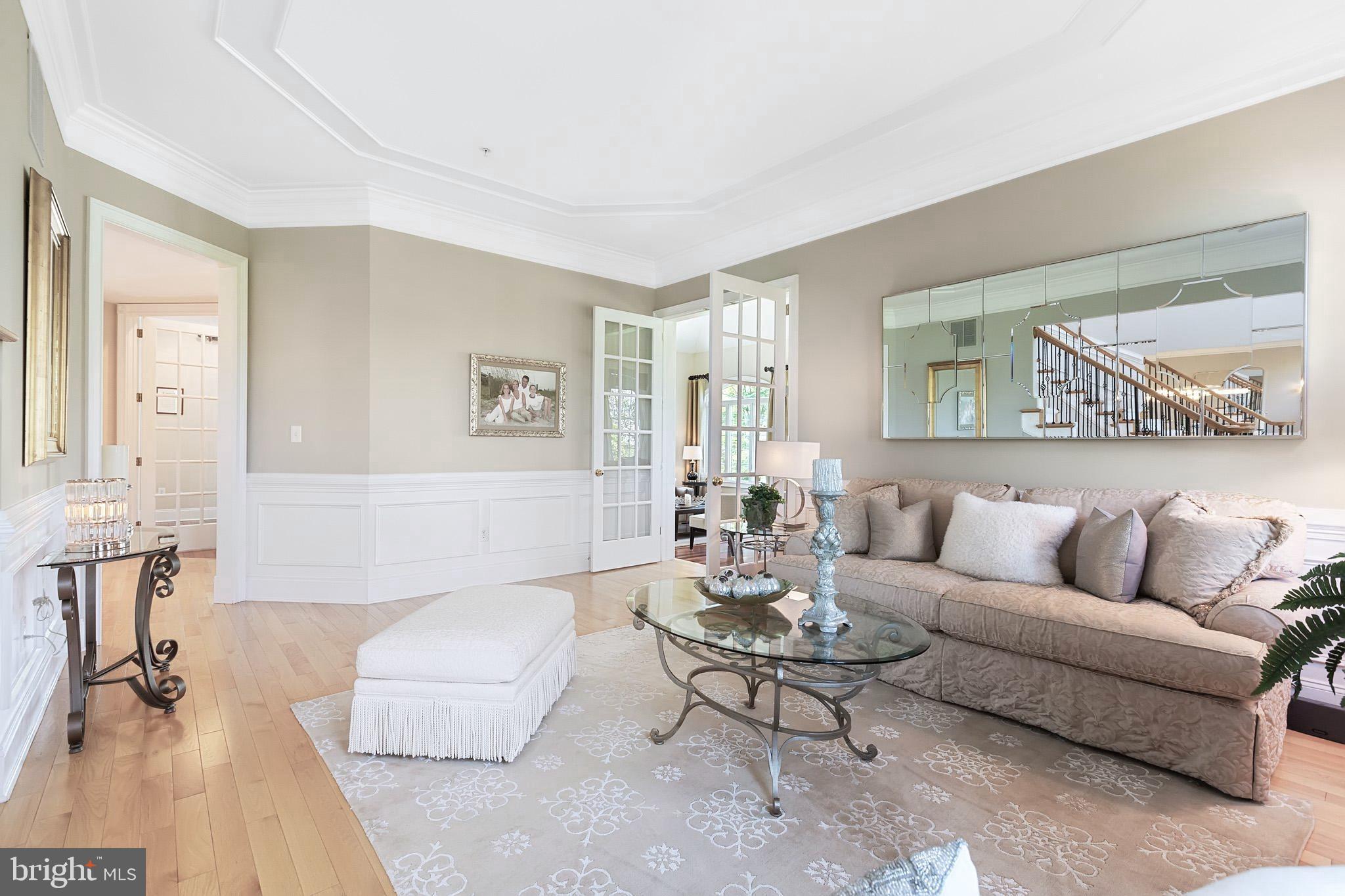 CHAPMANS CORNER - Residential