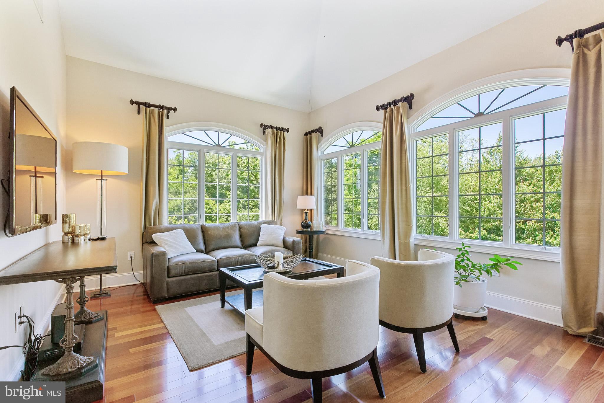 CHAPMANS CORNER - Residential