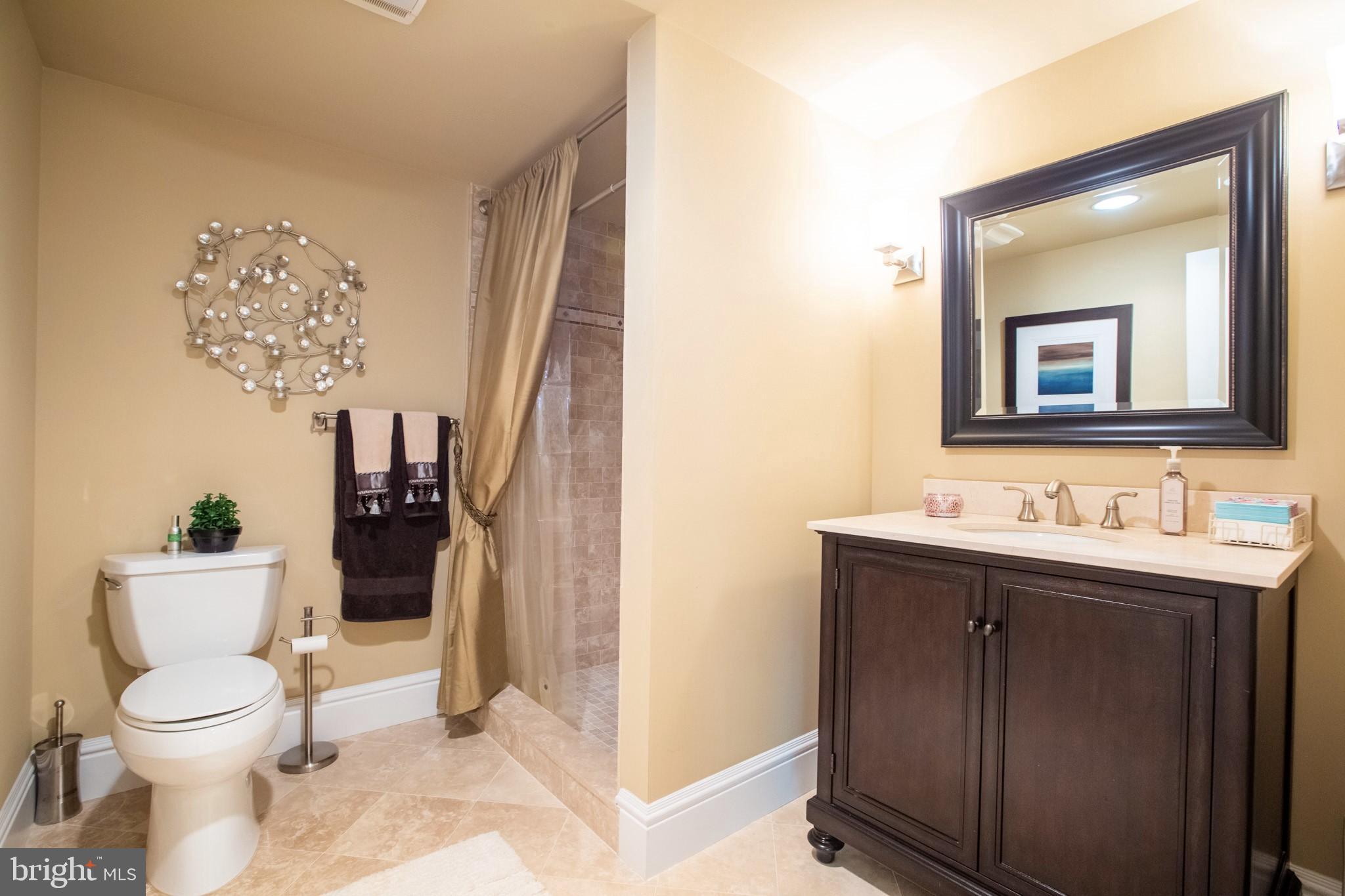 CHAPMANS CORNER - Residential