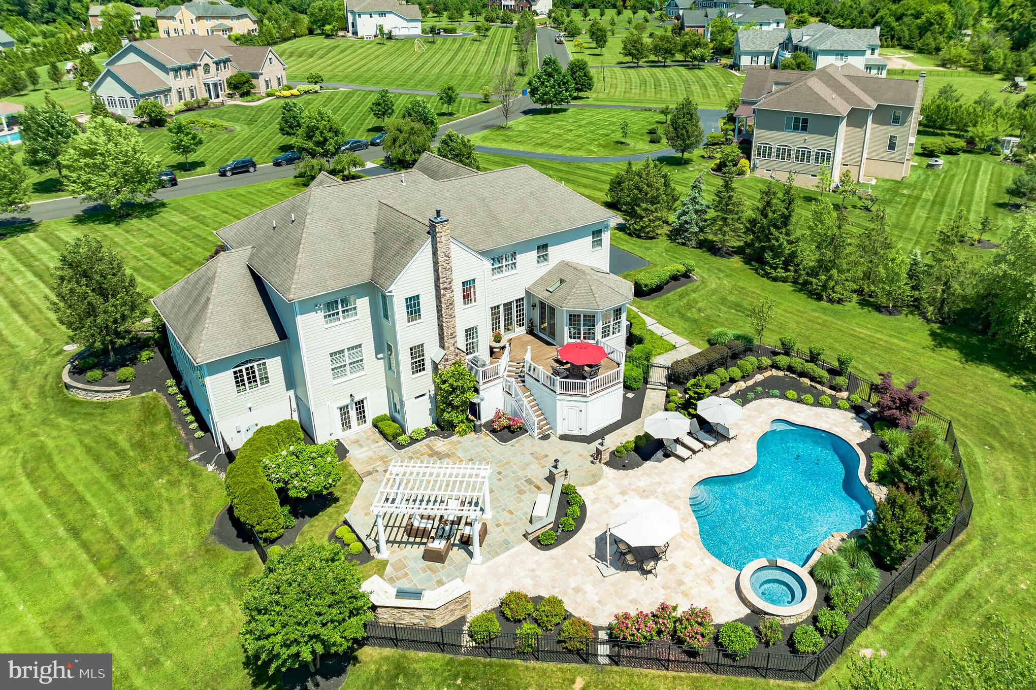 CHAPMANS CORNER - Residential