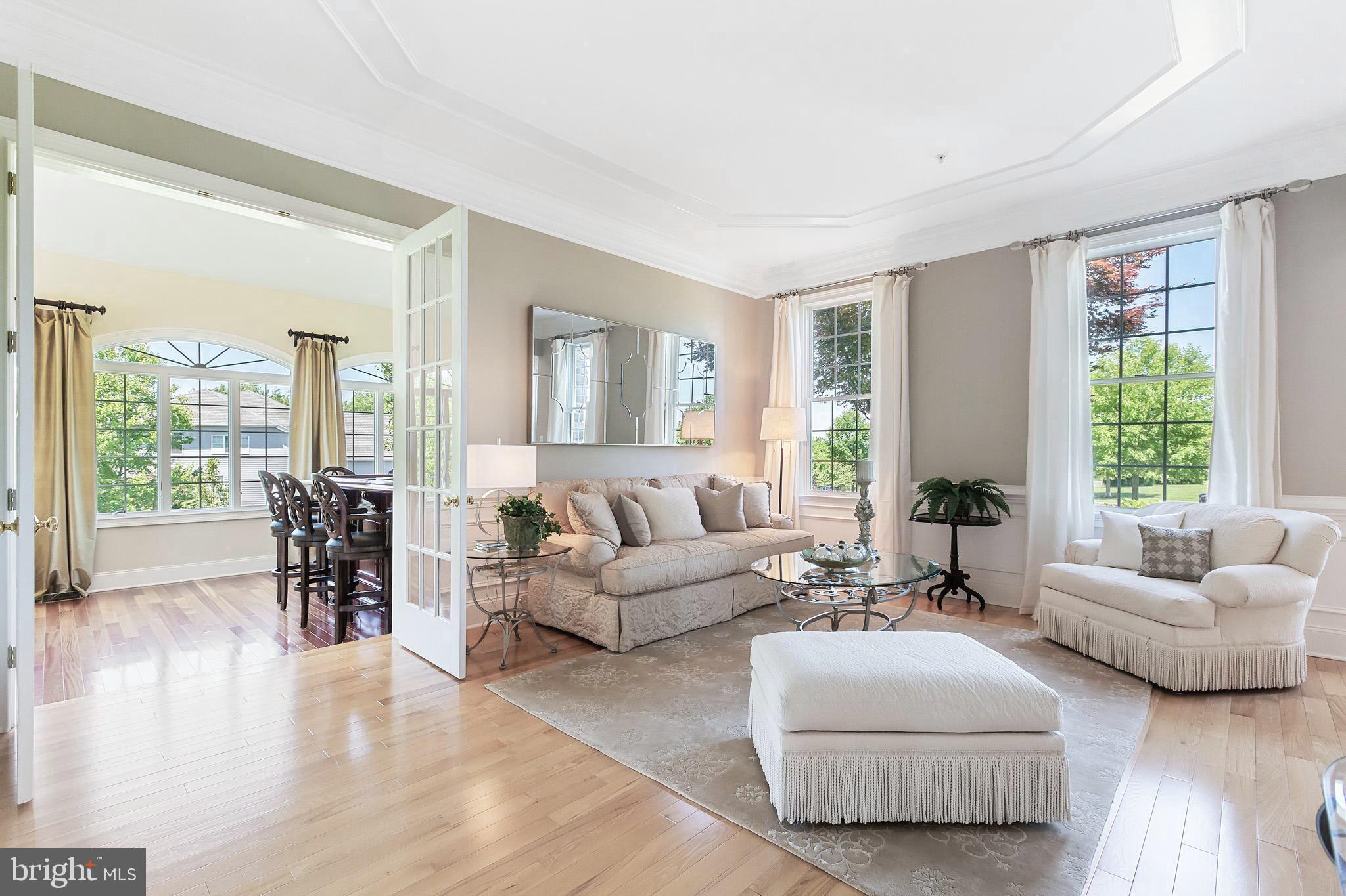 CHAPMANS CORNER - Residential