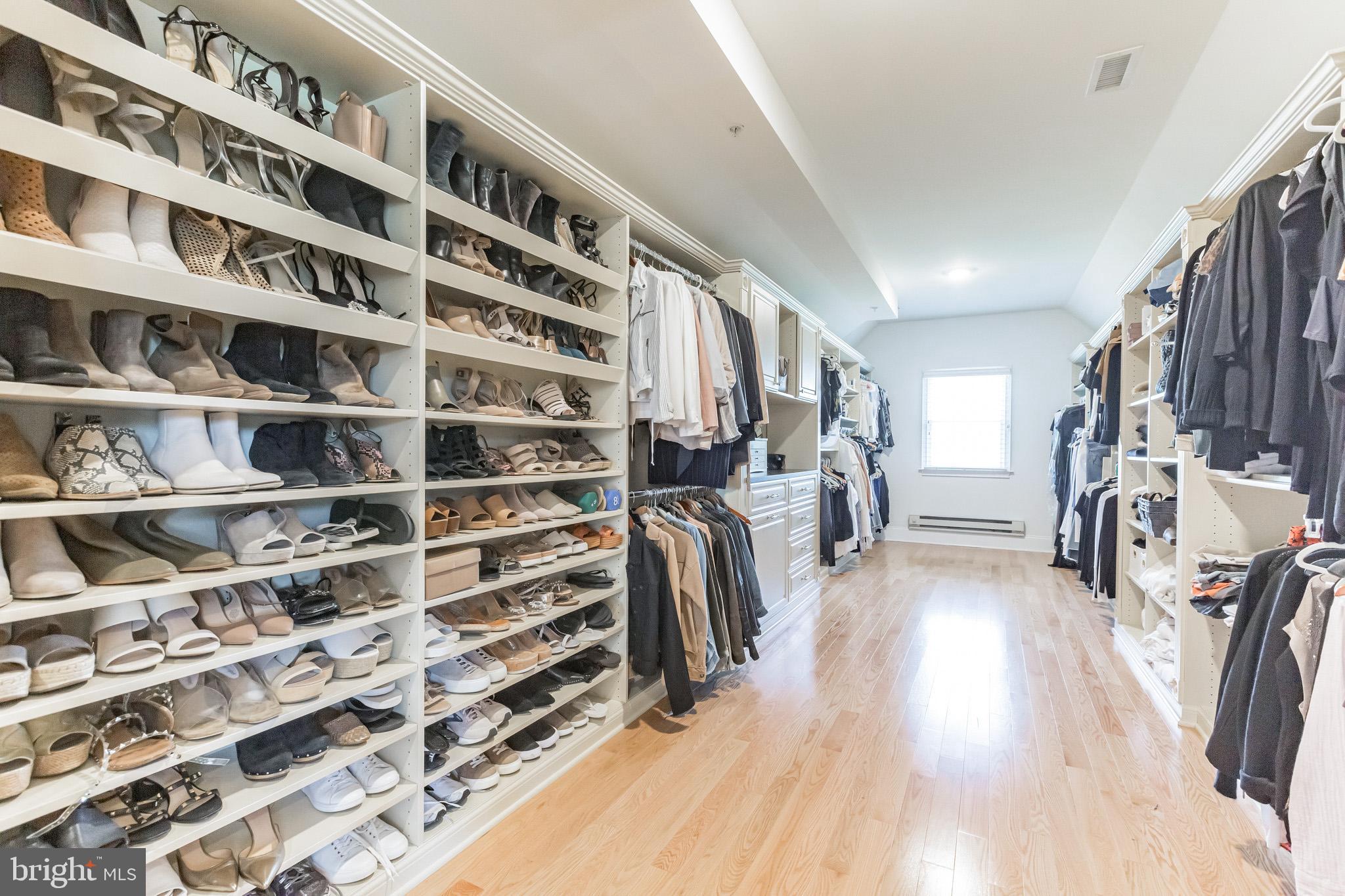 CHAPMANS CORNER - Residential