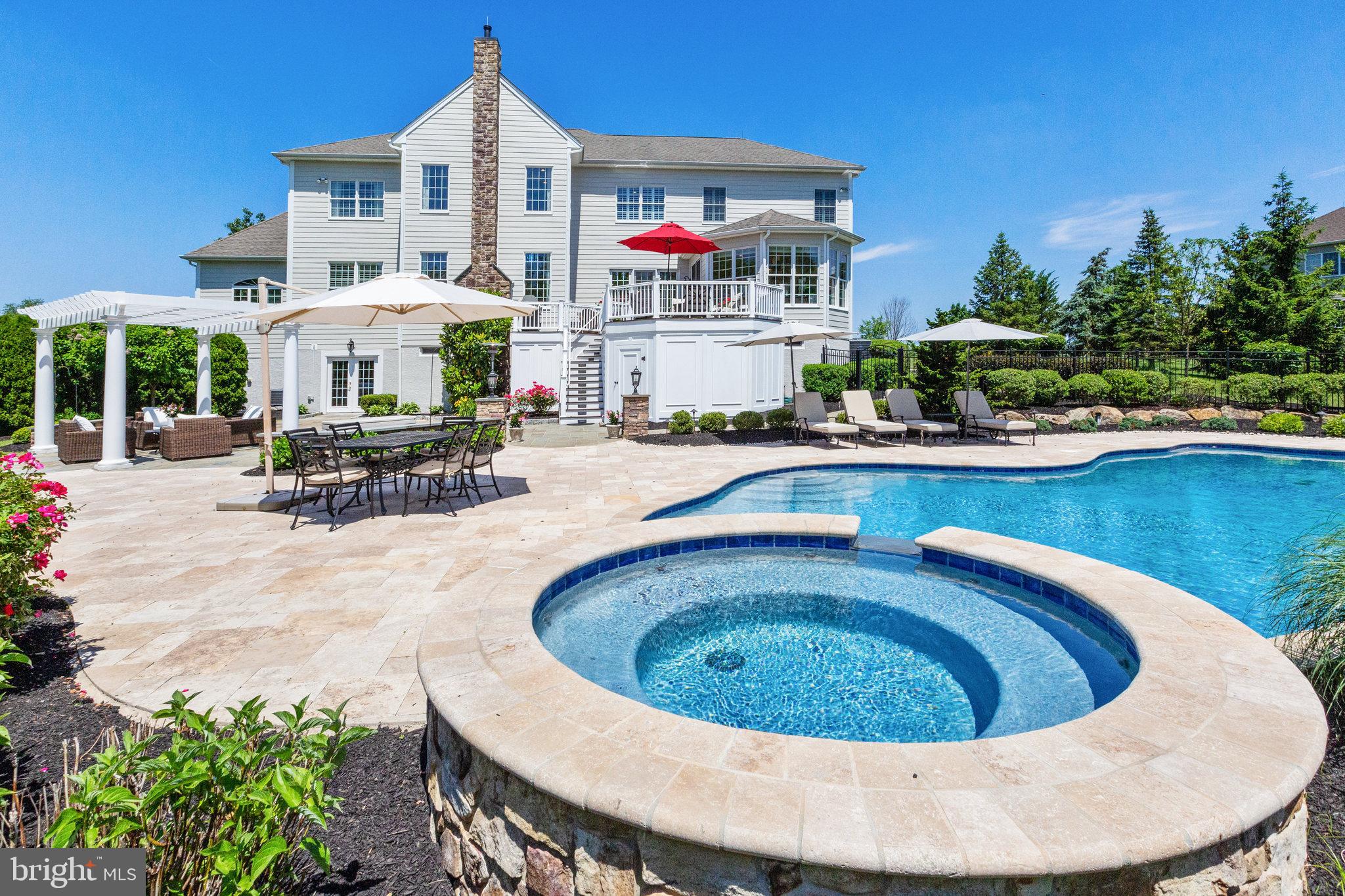 CHAPMANS CORNER - Residential