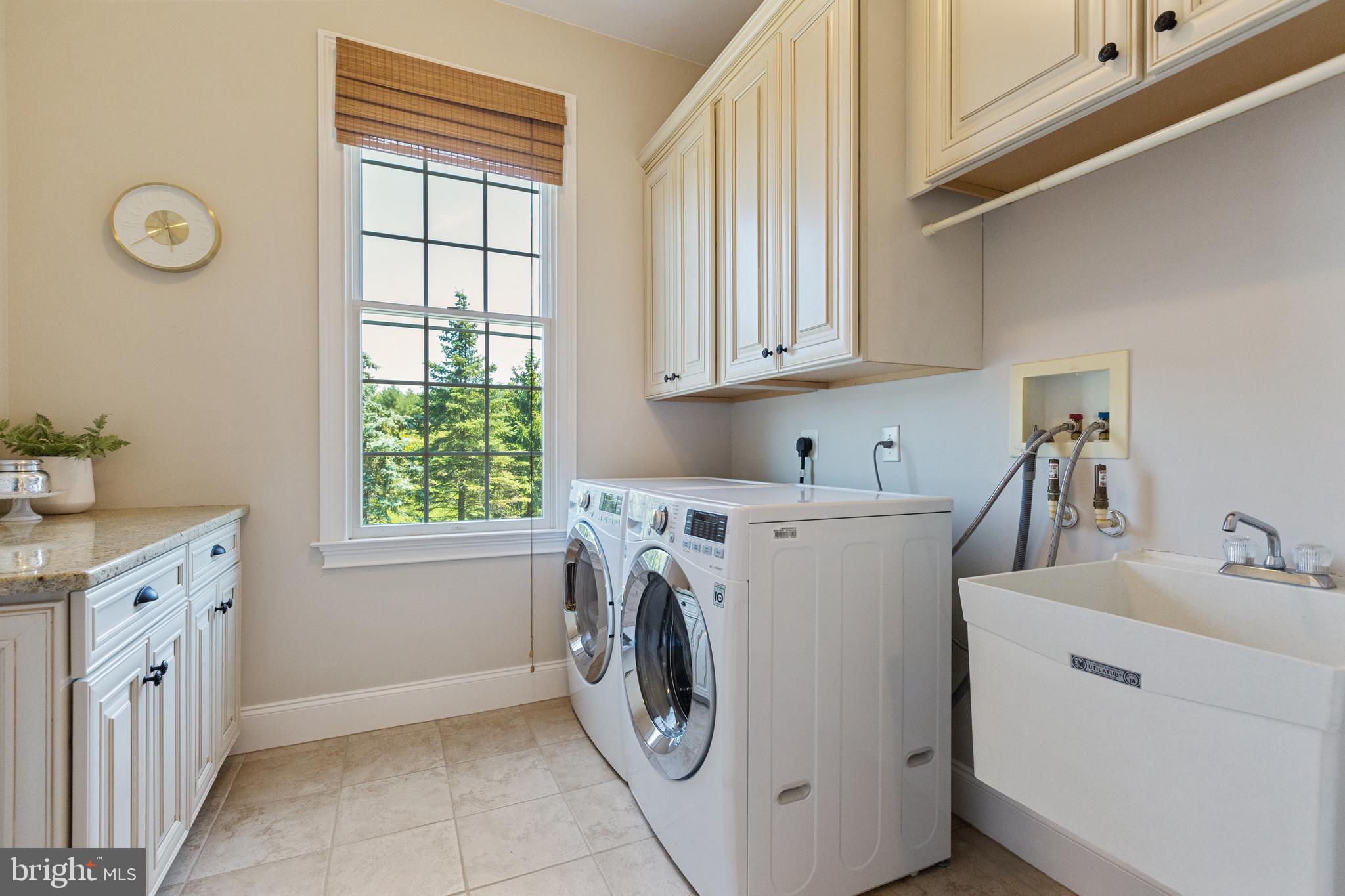 CHAPMANS CORNER - Residential