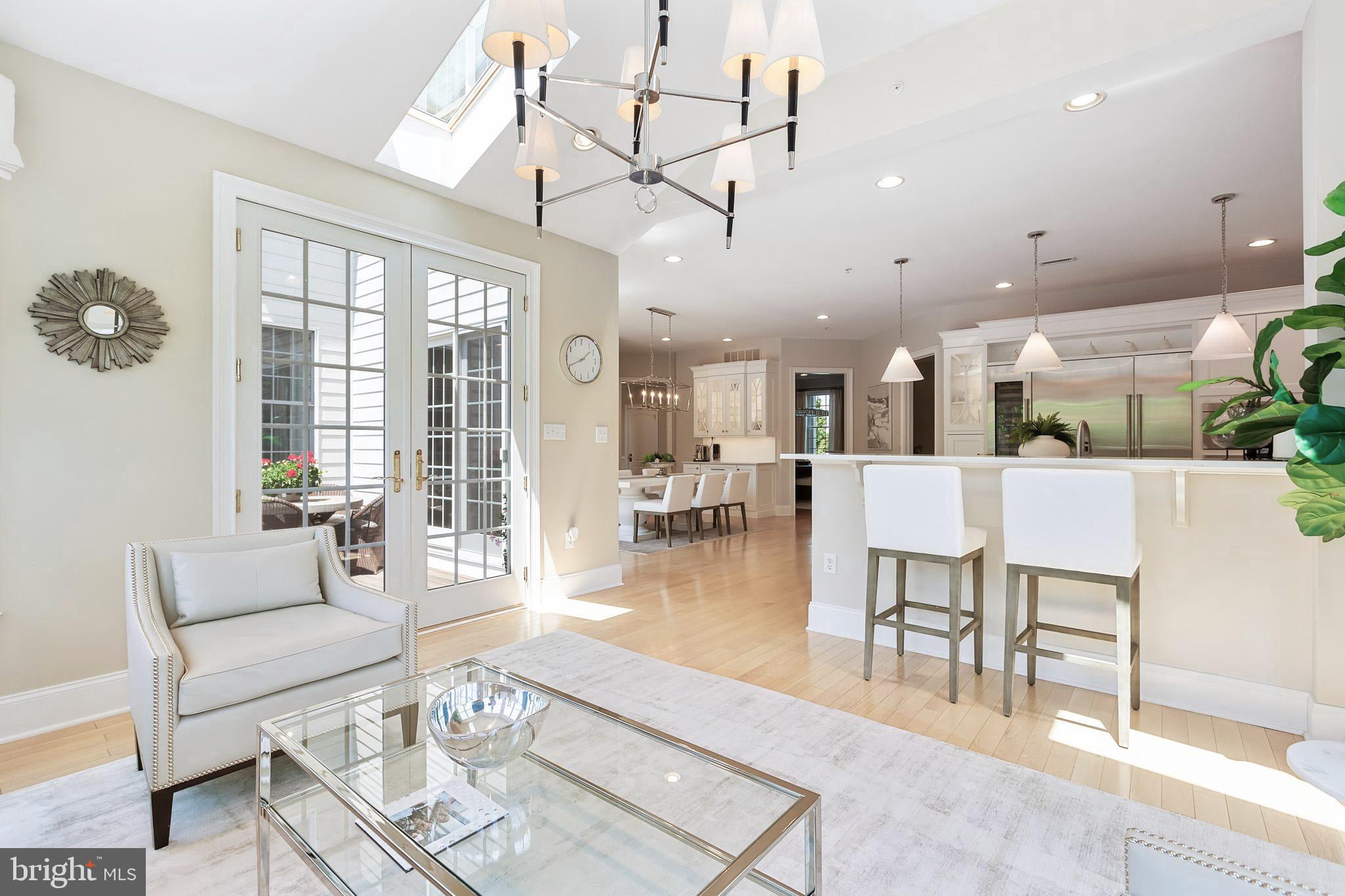 CHAPMANS CORNER - Residential